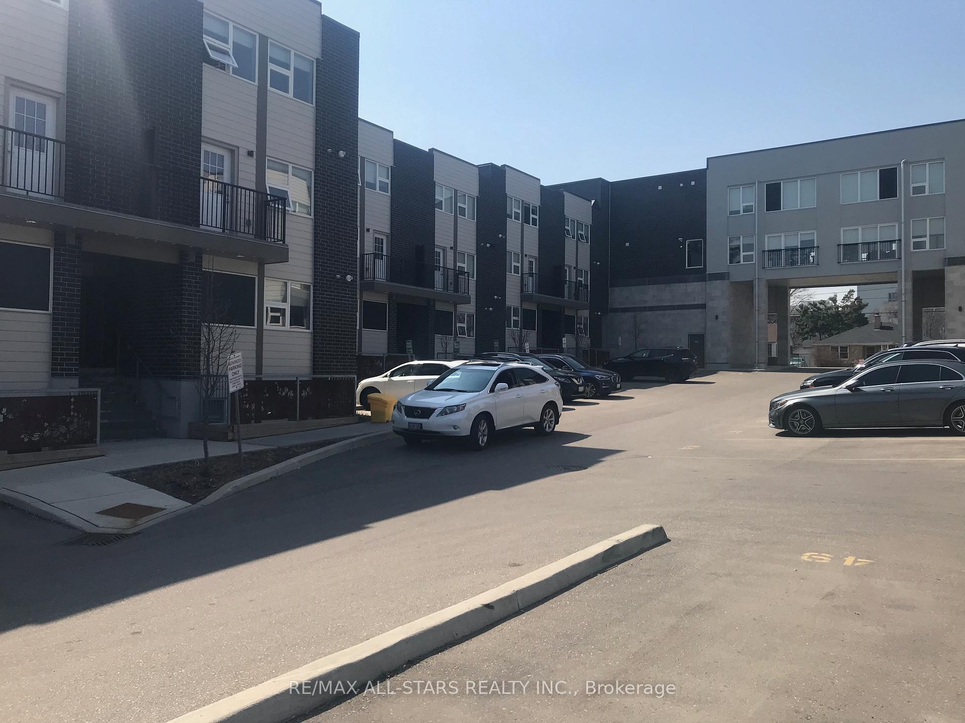 338 Albert Street 219, Waterloo — photo 4 of 5