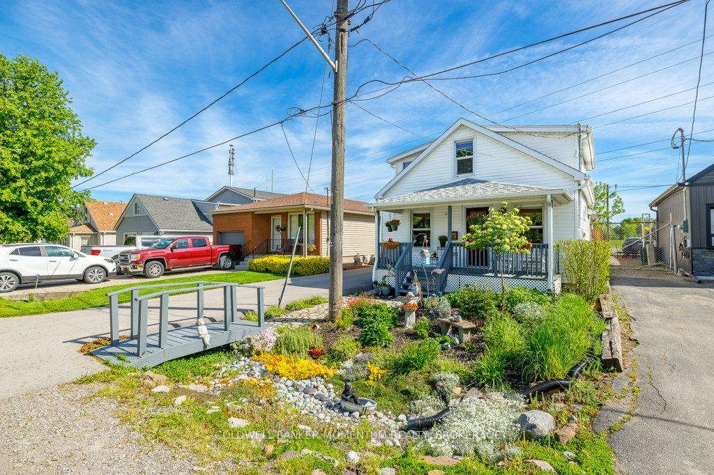 61 Rosedale Avenue, St. Catharines — photo 2 of 5