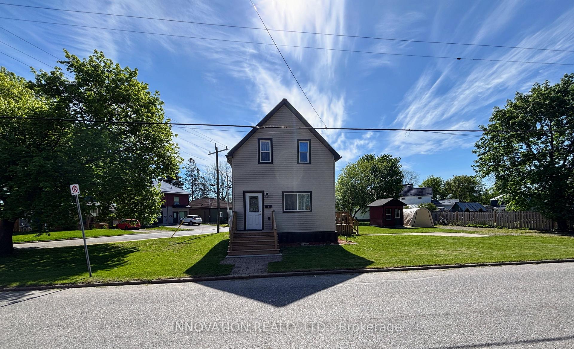 27 Anne Street, Smiths Falls — photo 3 of 5