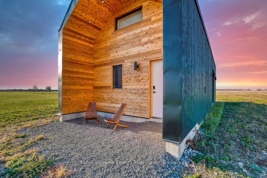 320 County Rd 20 Road, Prince Edward County — photo 2 of 5