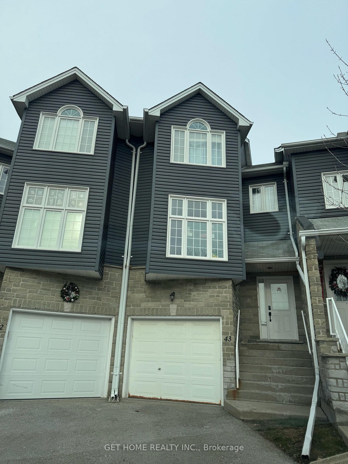 199 Saginaw Parkway 43, Cambridge — photo 2 of 5