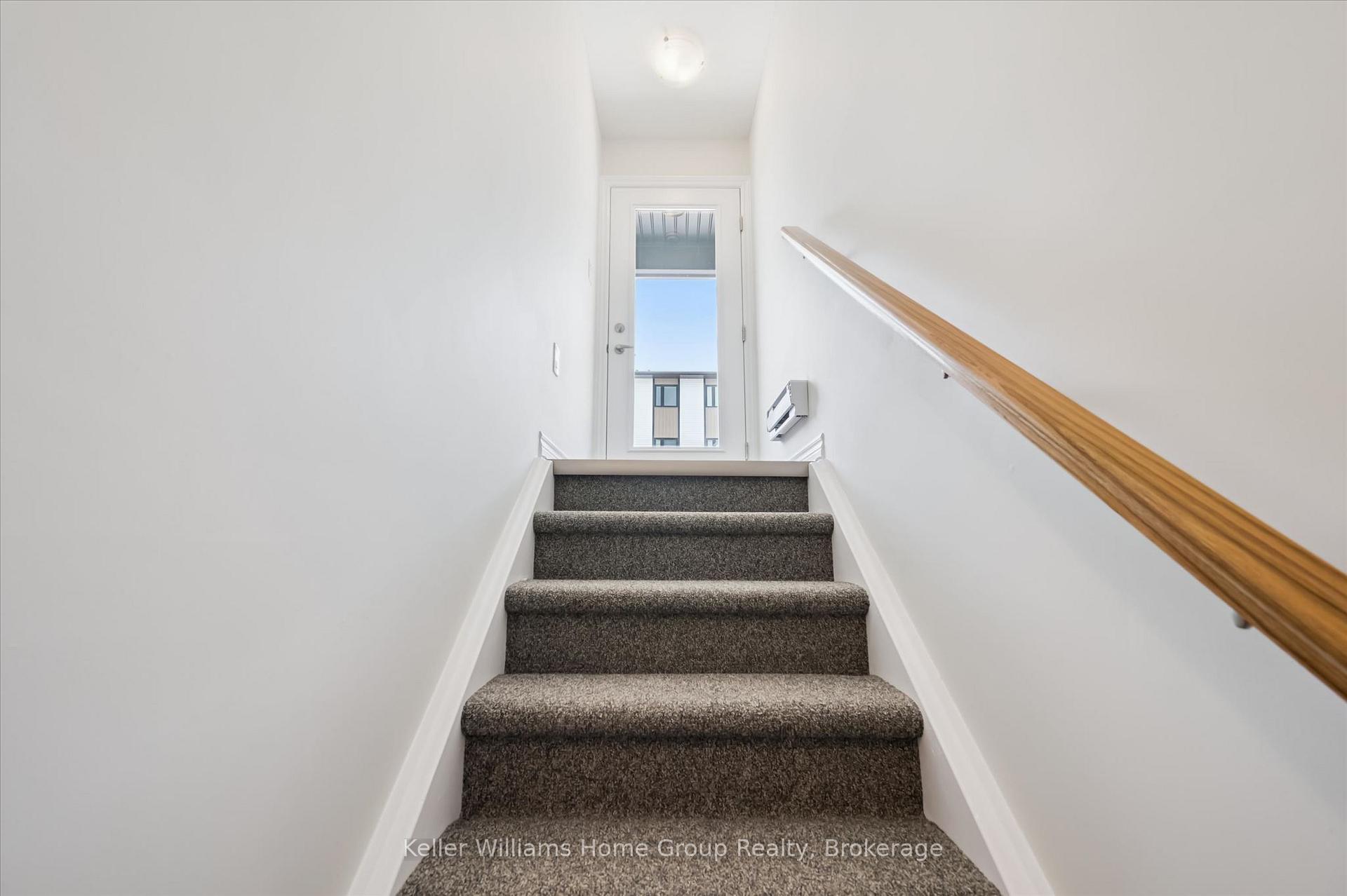 465 Garafraxa Street W 4, Centre Wellington — photo 4 of 5