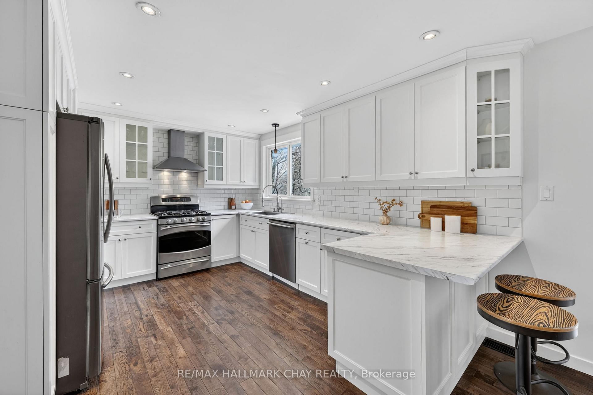 11 Ellen Crescent, Erin — photo 3 of 5