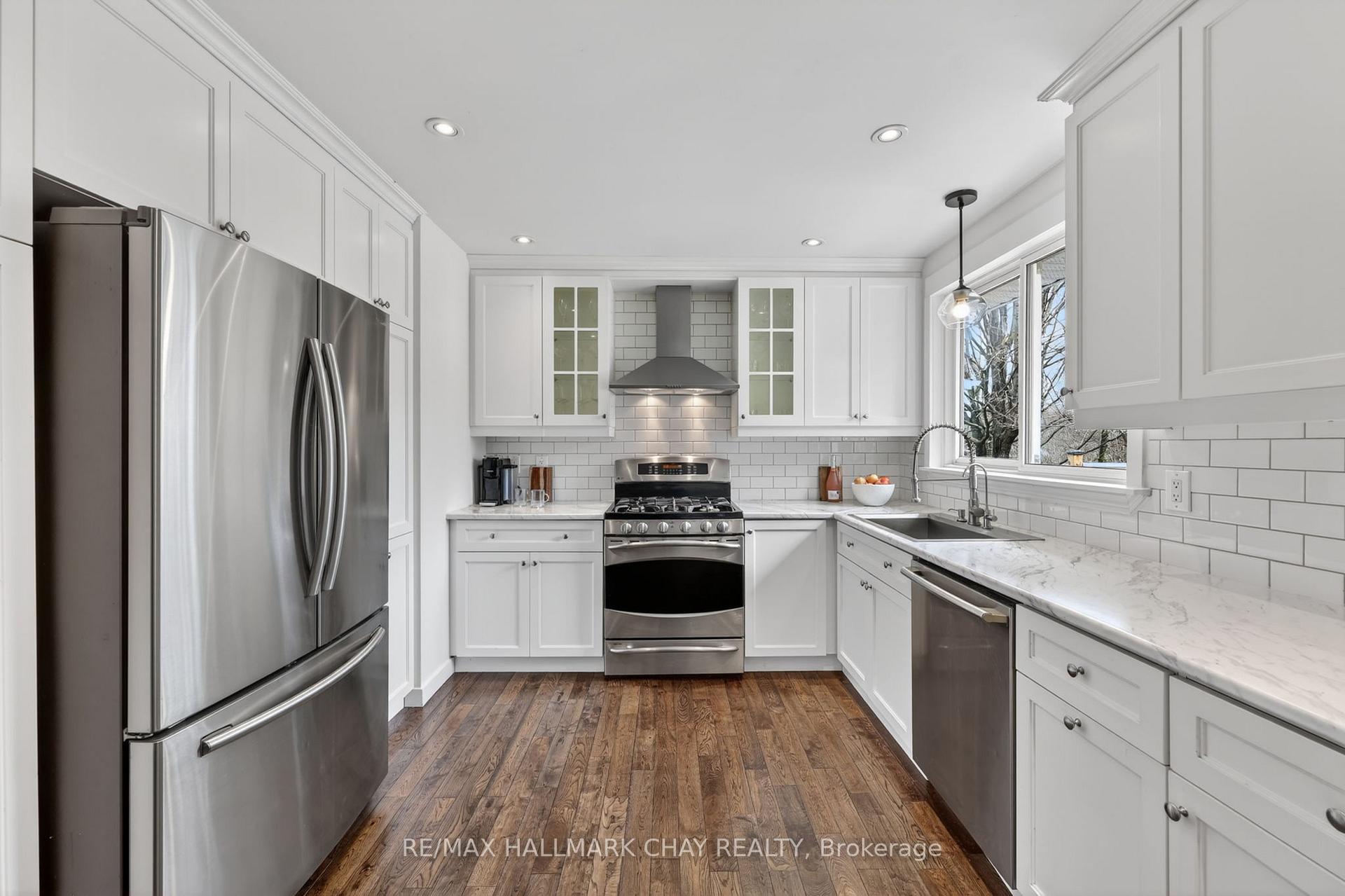 11 Ellen Crescent, Erin — photo 4 of 5