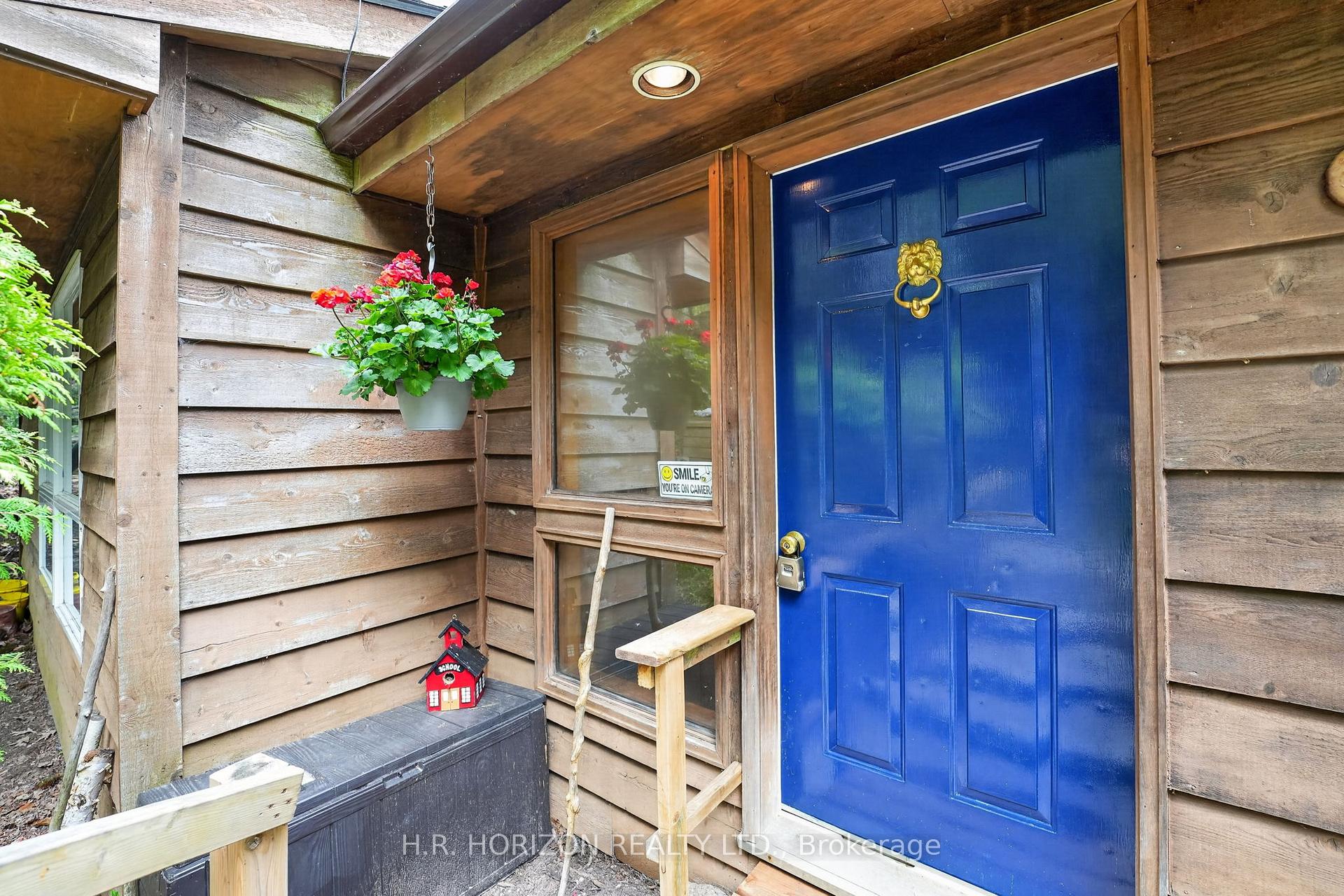 1029 Starlight Road, Minden Hills — photo 4 of 5
