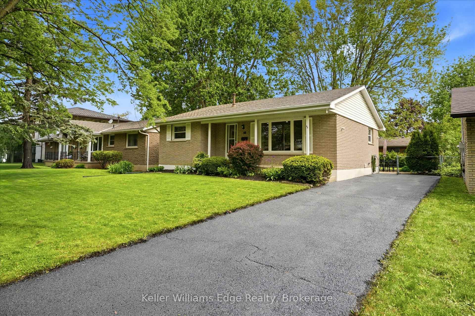 48 Winding Way, Brantford, ON N3R 3S3 — Brantford, Ontario