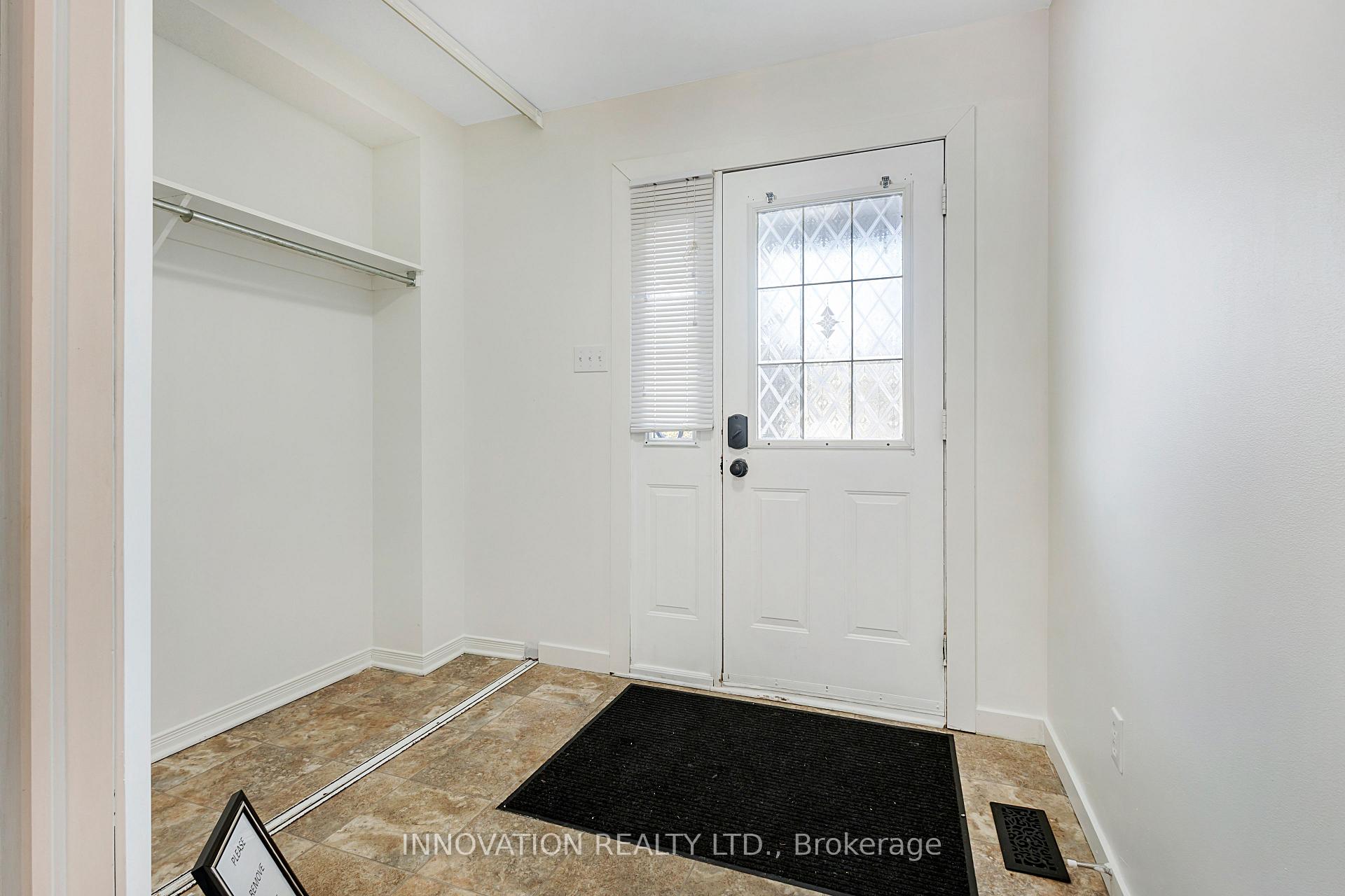 330 Fairbrooke Court, Arnprior — photo 4 of 5
