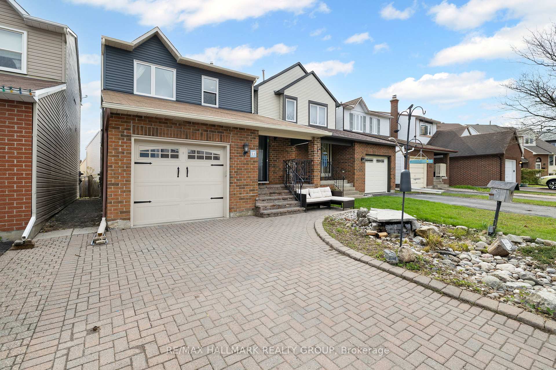 54 Fireside Crescent, Hunt Club - South Keys and Area, ON K1T 1Z4 — Hunt Club - South Keys and Area, Ontario