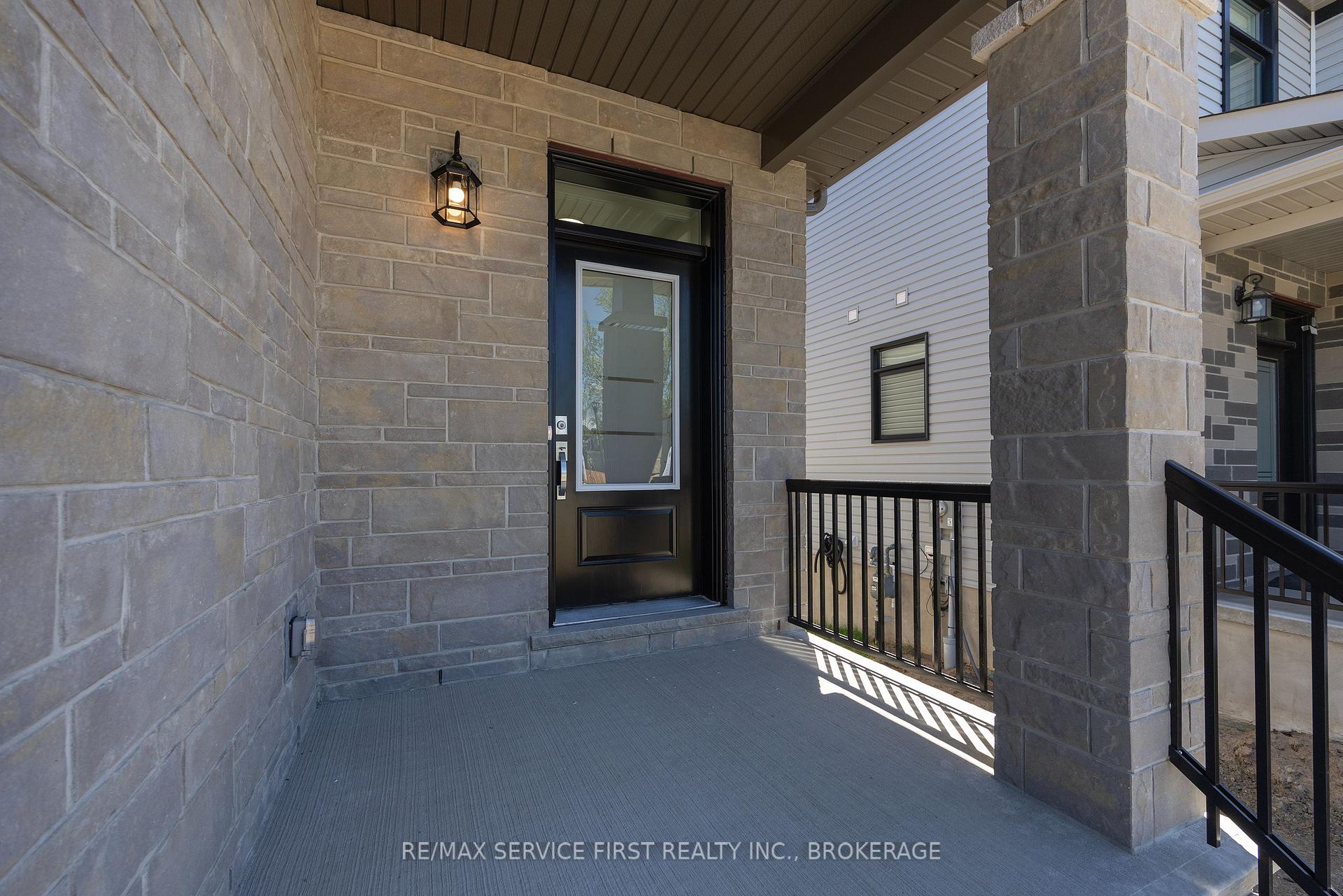 1351 Woodfield Crescent, Kingston — photo 5 of 5