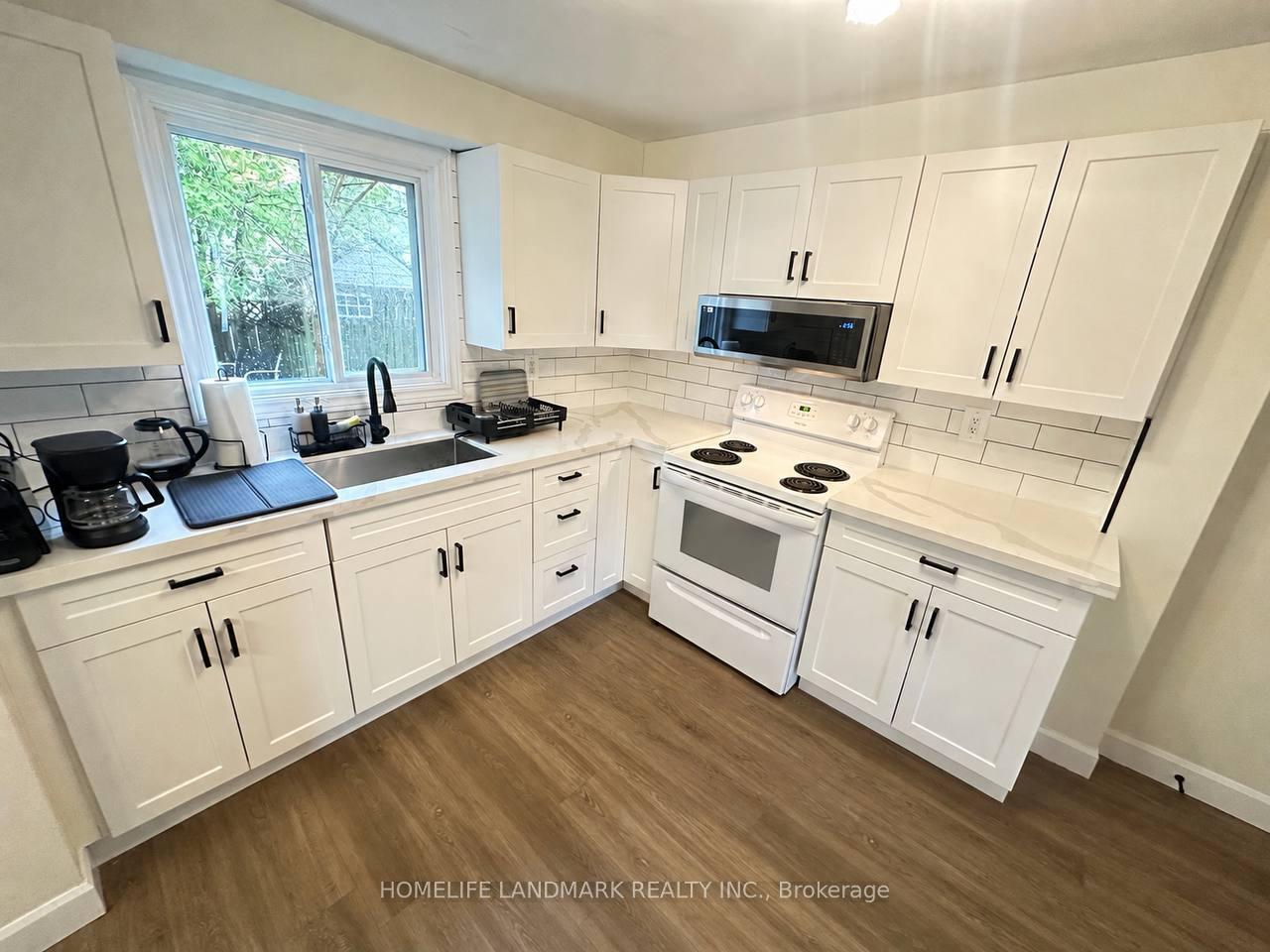754 Parkview Crescent, Cambridge — photo 4 of 5