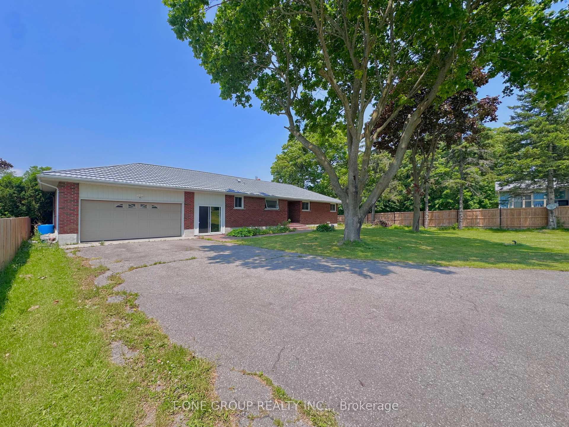 1724 County Road 3 N/A, Prince Edward County — photo 2 of 5