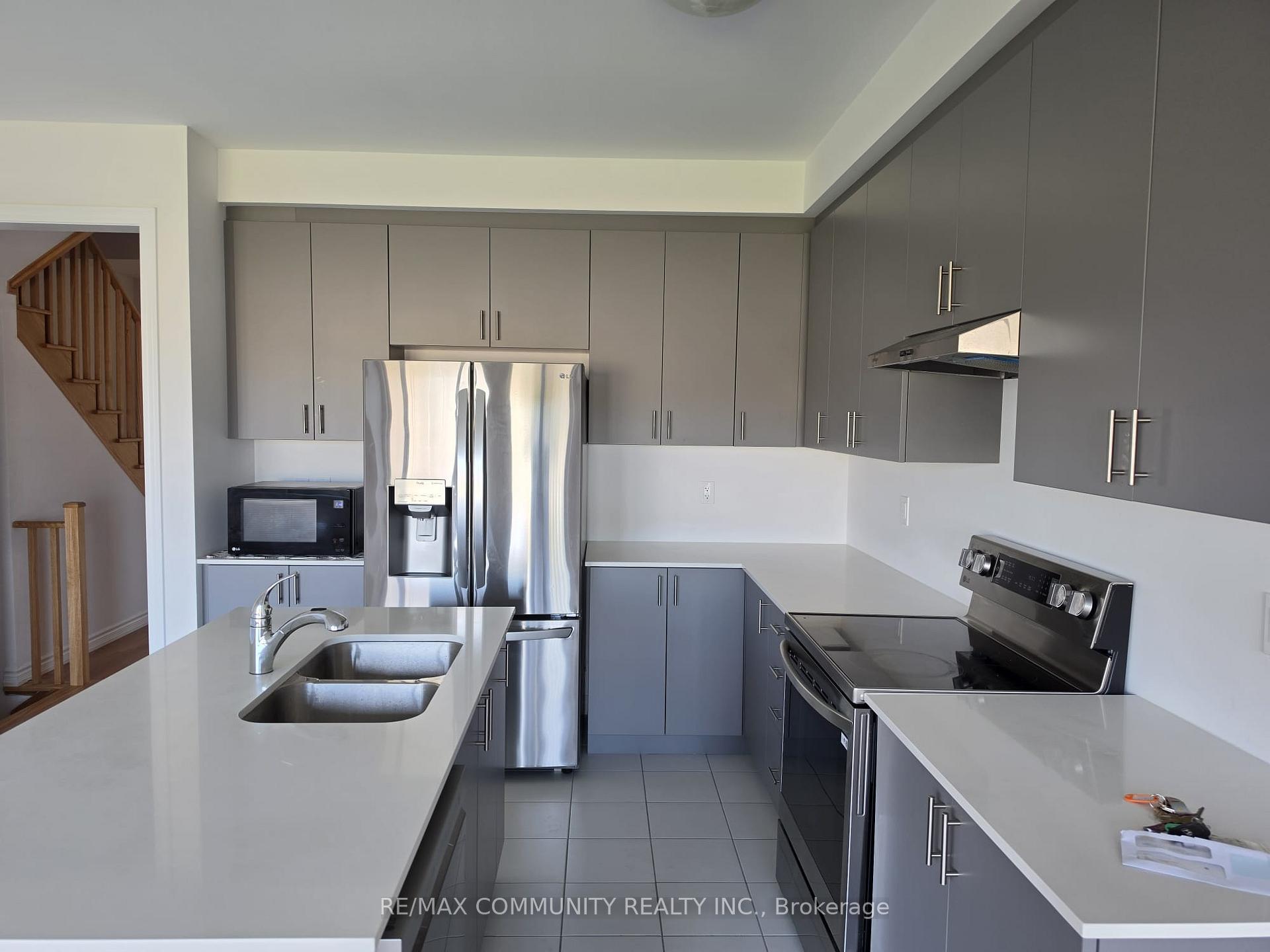 751 Carpenter Trail, Peterborough — photo 3 of 5