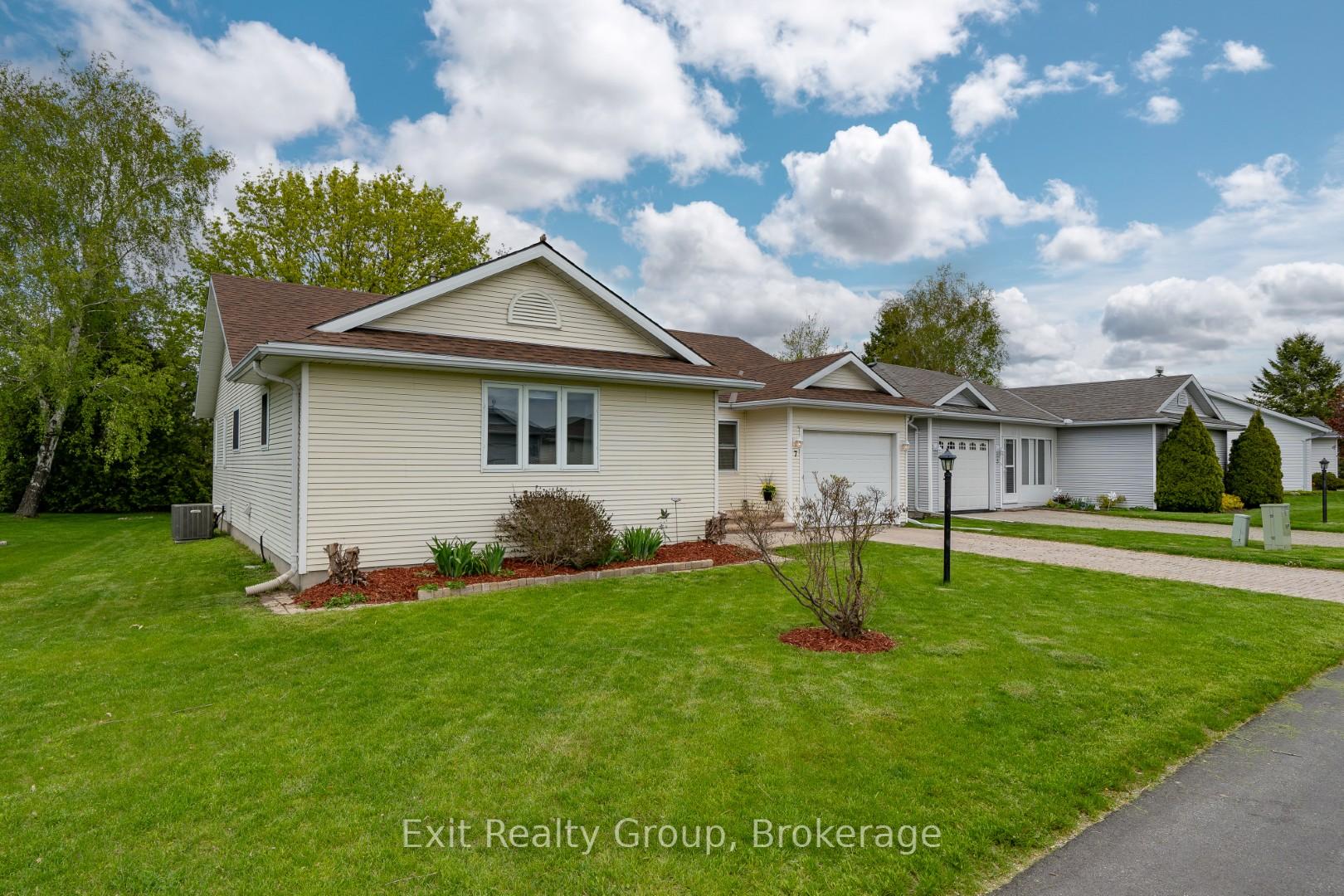 7 Cretney Drive, Prince Edward County — photo 3 of 5