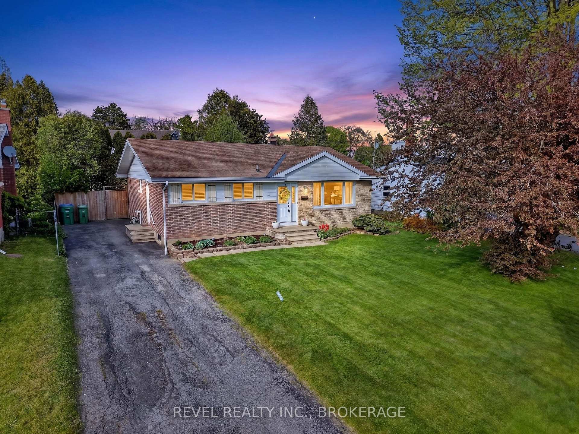 136 Braemar Road, Kingston, ON K7M 4B8 — Kingston, Ontario