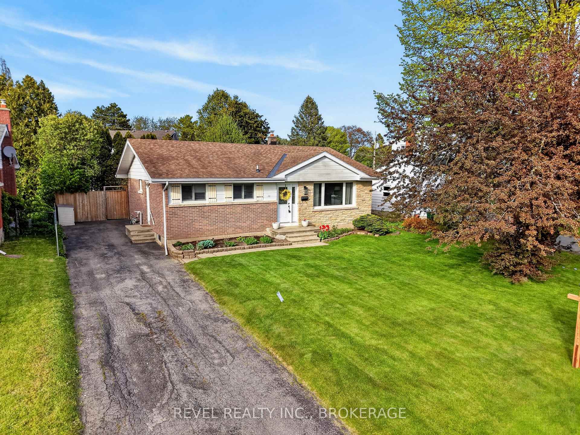 136 Braemar Road, Kingston — photo 2 of 5