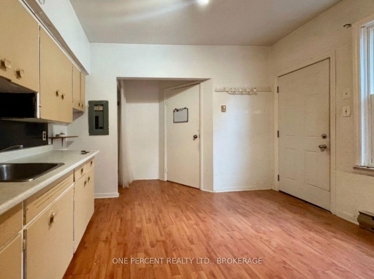 382 Earl Street 1, Kingston — photo 3 of 5