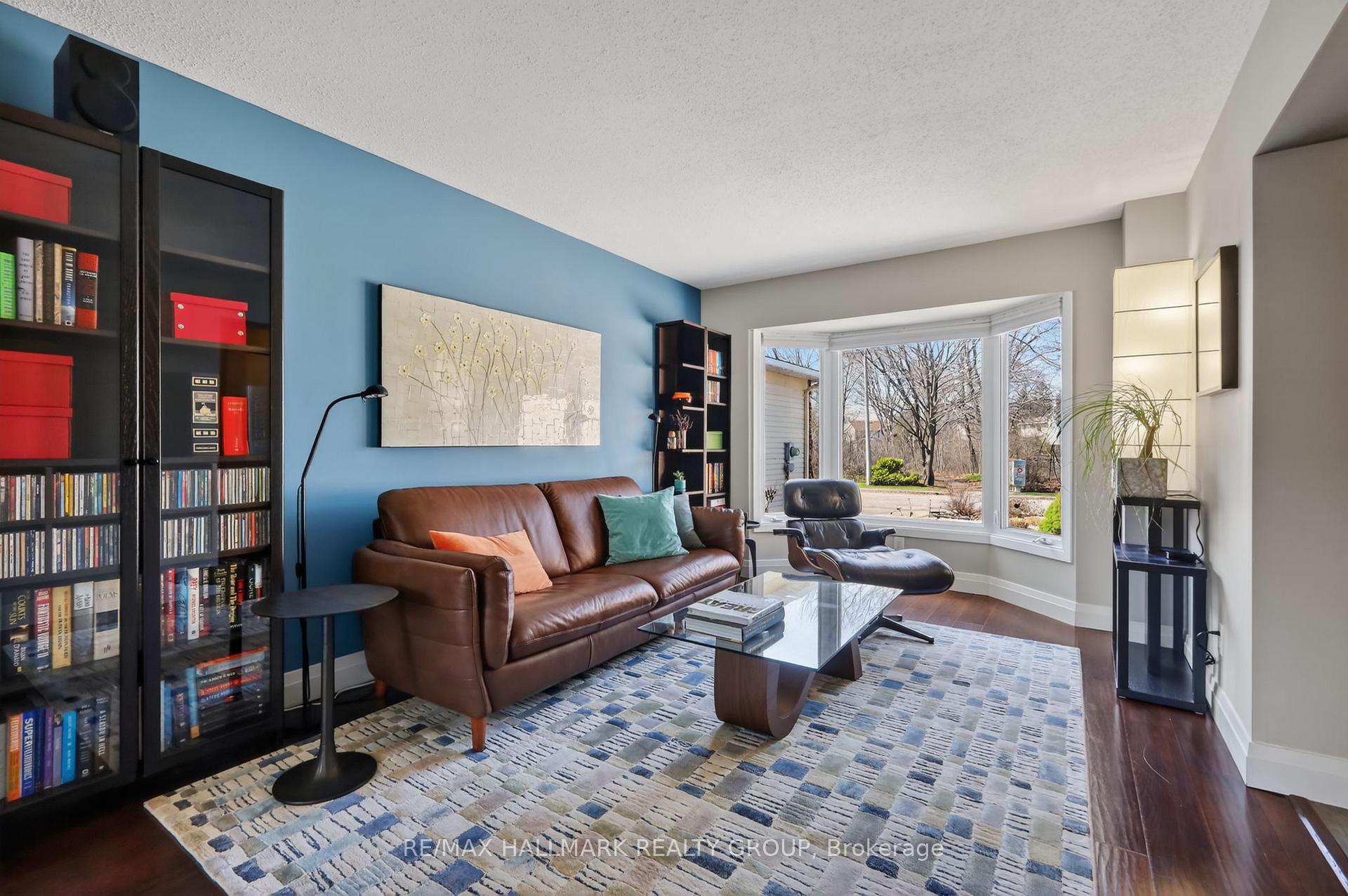 79 Dossetter Way, Hunt Club - South Keys and Area — photo 3 of 5