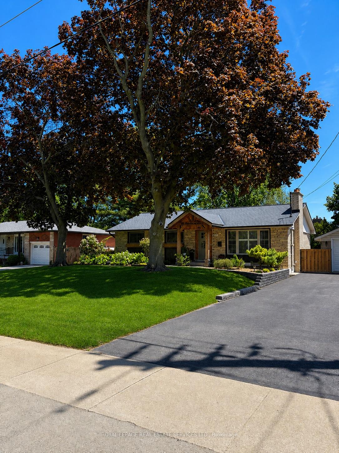 20 Casablanca Boulevard, Grimsby, ON L3M 3Z1 — Grimsby, Ontario