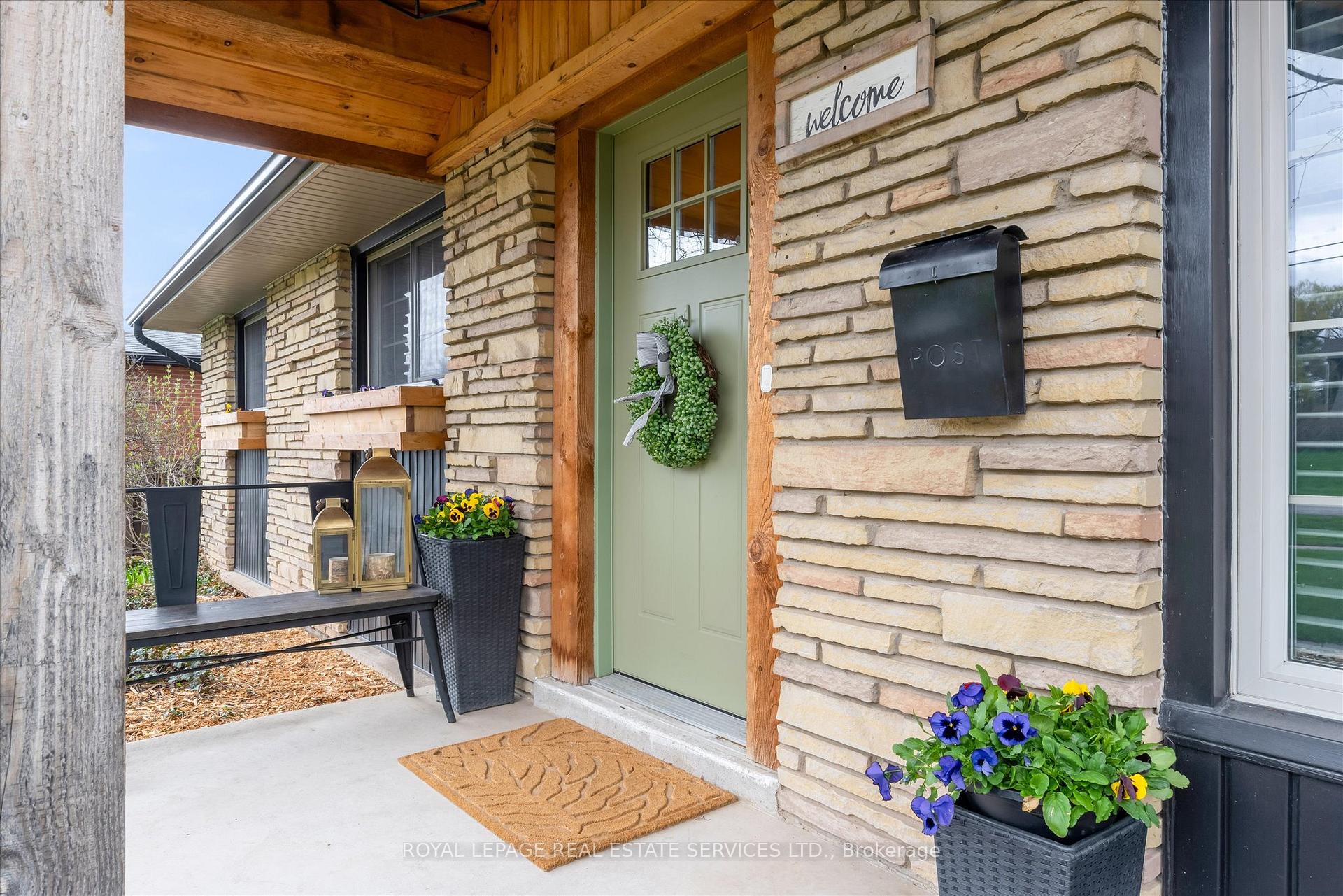 20 Casablanca Boulevard, Grimsby — photo 2 of 5