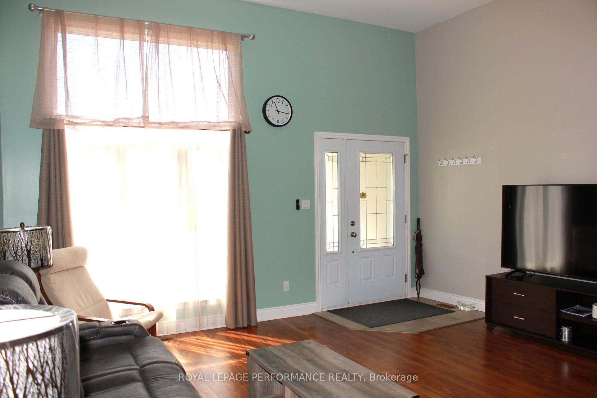 51 Abagail Crescent, South Stormont — photo 5 of 5