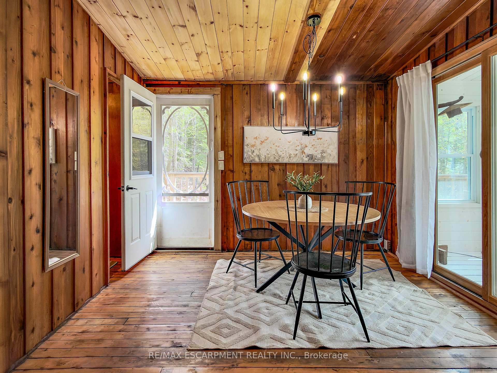 2787 Watts Road, Dysart et al — photo 4 of 5