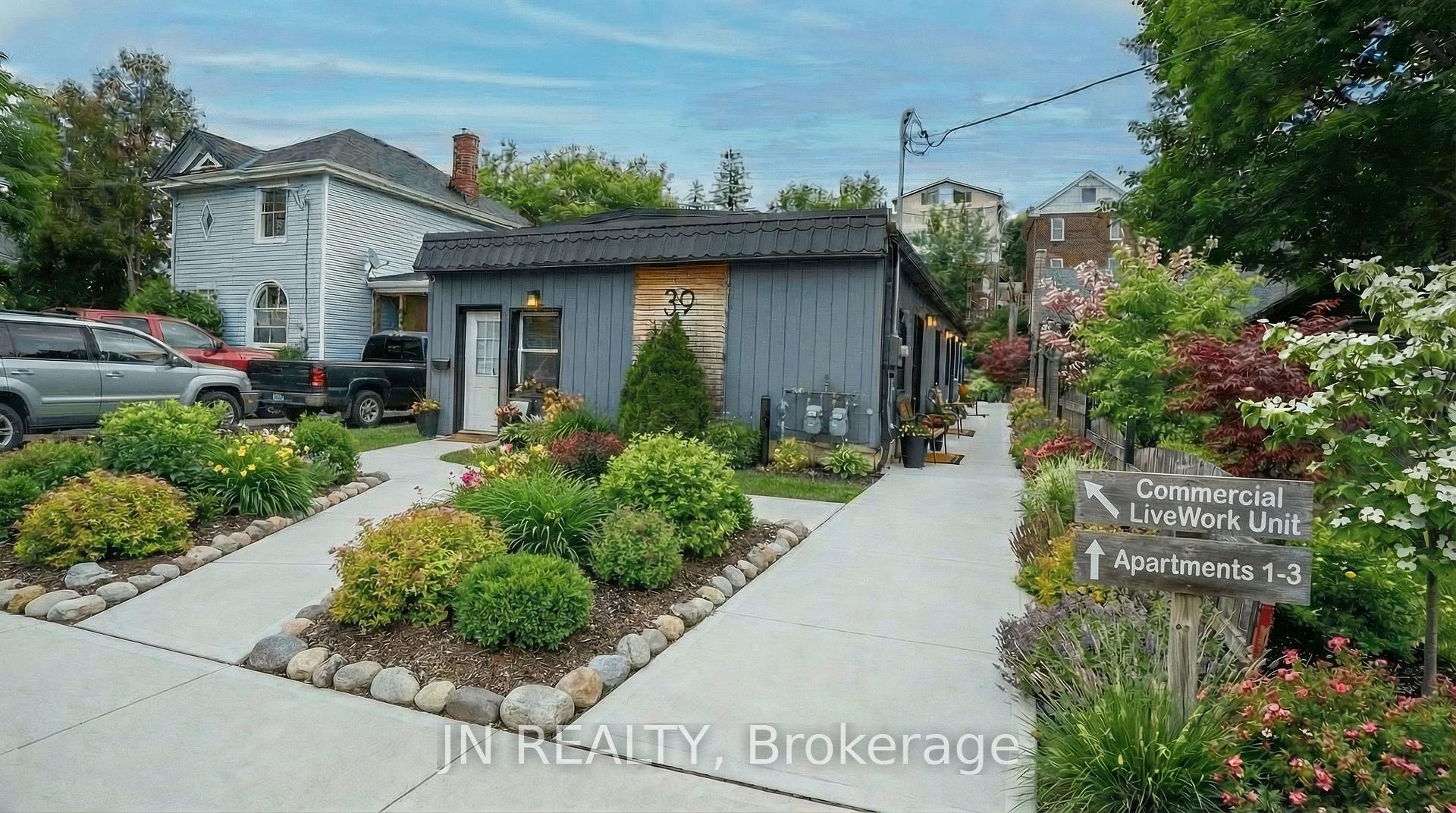 39 Shade Street Unit 1, Cambridge, ON N1R 4J6 — Cambridge, Ontario