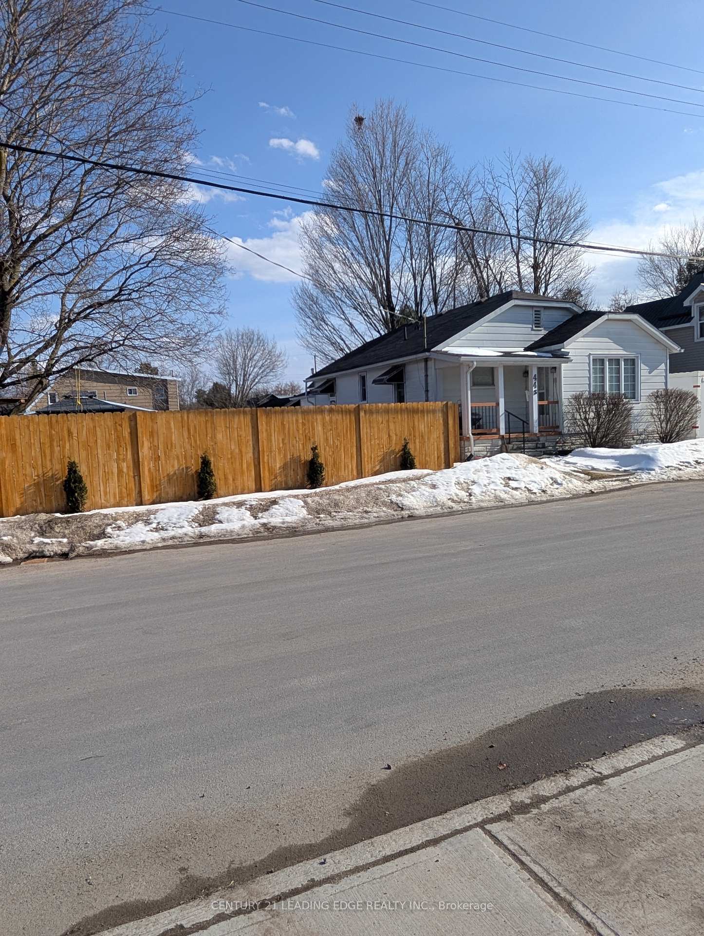 44 Macdonald Street S, Arnprior — photo 2 of 5