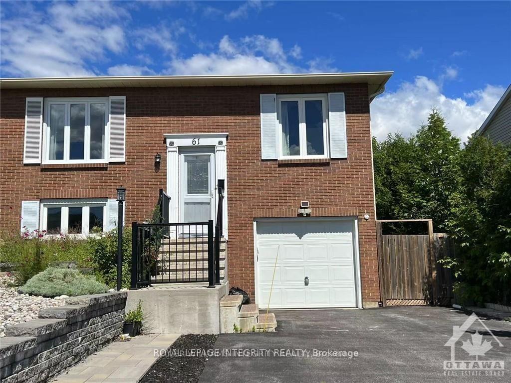 61 ELVASTON Avenue, South of Baseline to Knoxdale, ON K2G 3X6 — South of Baseline to Knoxdale, Ontario