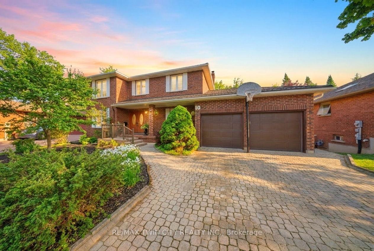 10 Riva Ridge, Brantford, ON N3P 1R9 — Brantford, Ontario