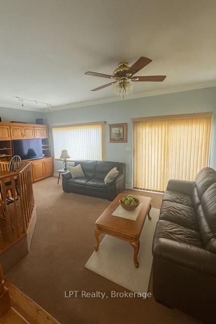 680 Trailview Drive, Peterborough — photo 5 of 5