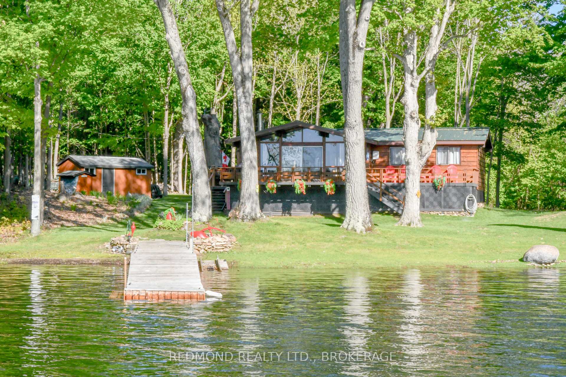 4 Tremont Park Island, Frontenac Islands, ON K7G 3C9 — Frontenac Islands, Ontario