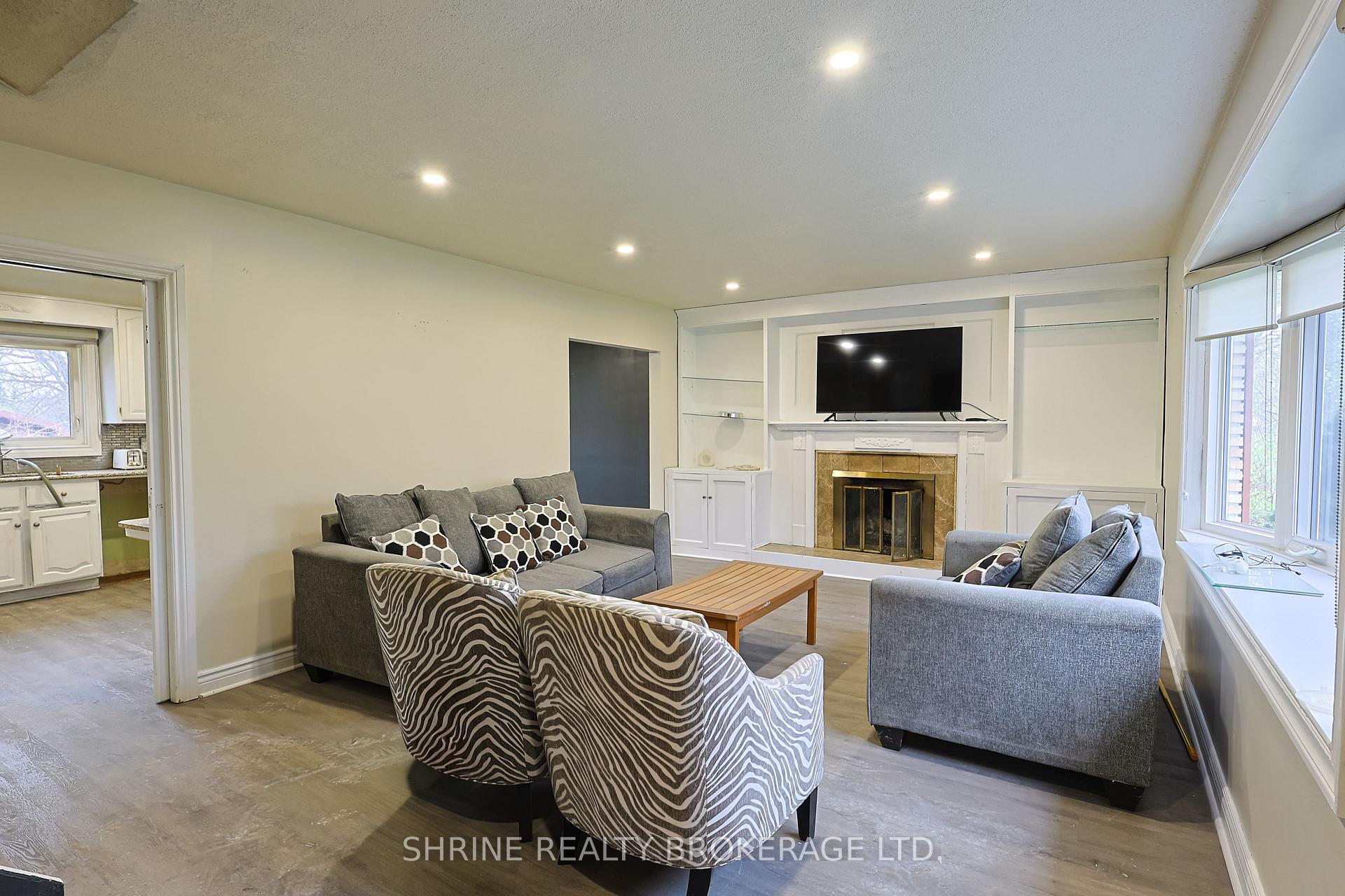 127 ODESSA Avenue, London South — photo 3 of 5