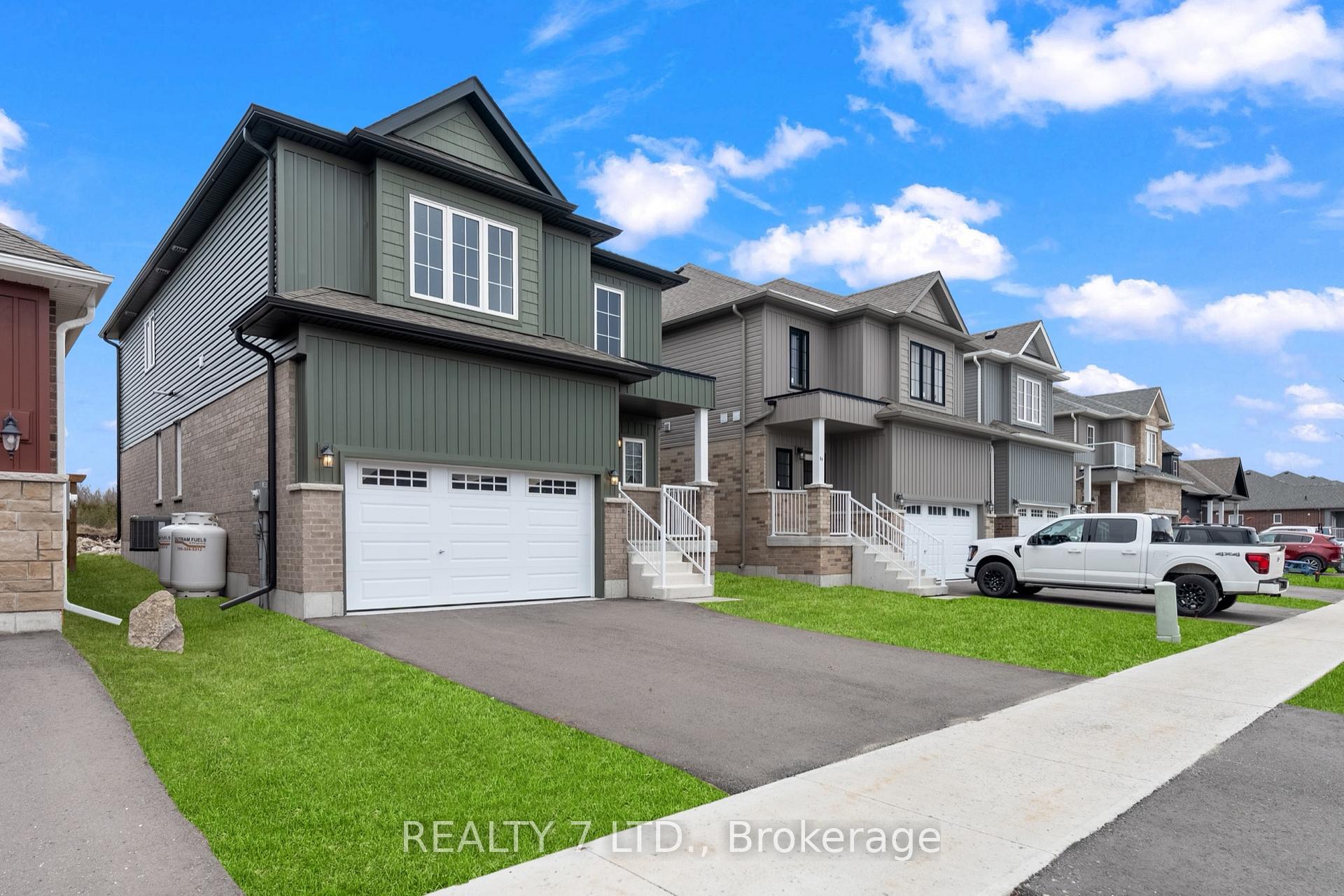 32 Hillcroft Way, Kawartha Lakes — photo 2 of 5