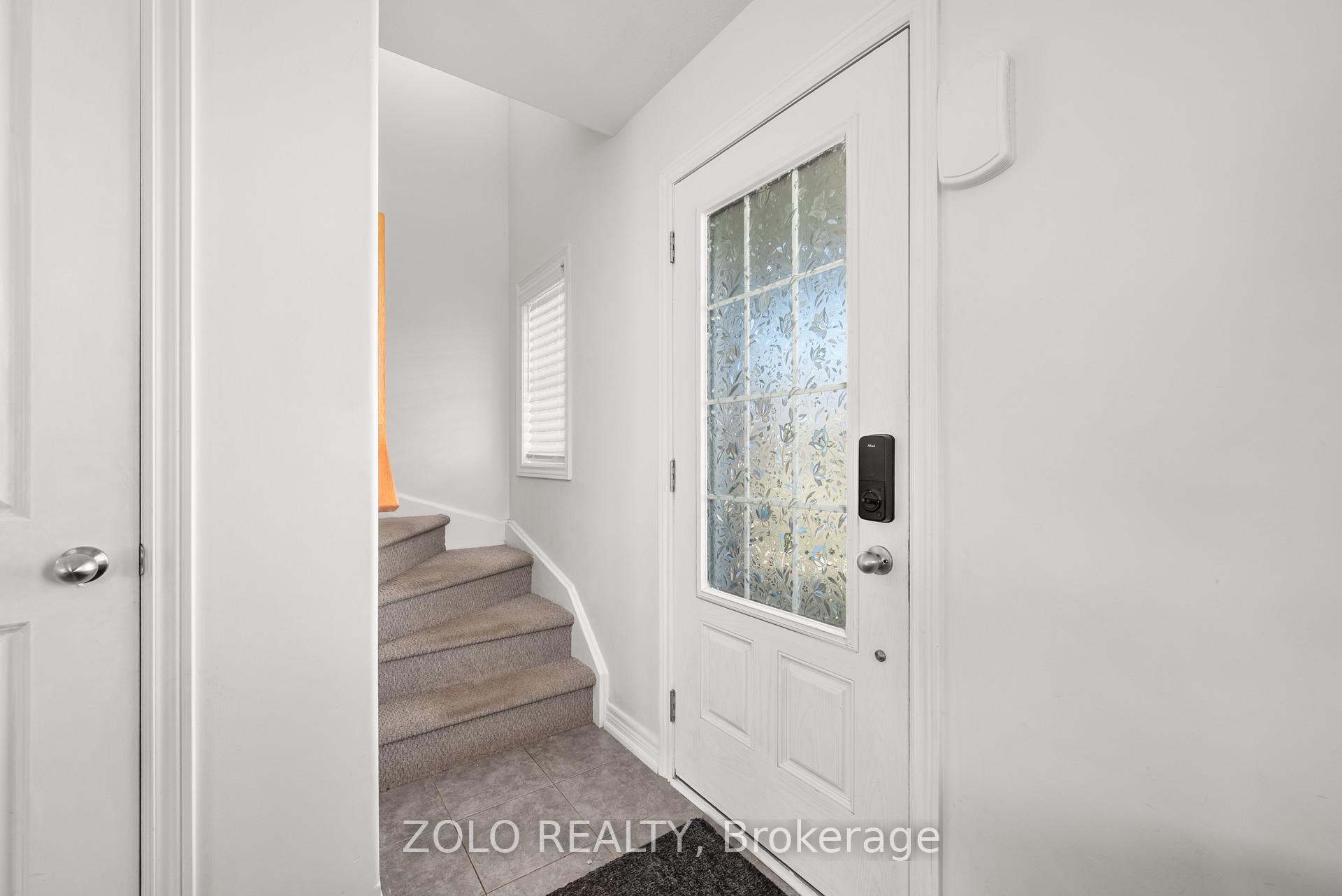 227 Rowberry Boulevard, Peterborough — photo 4 of 5