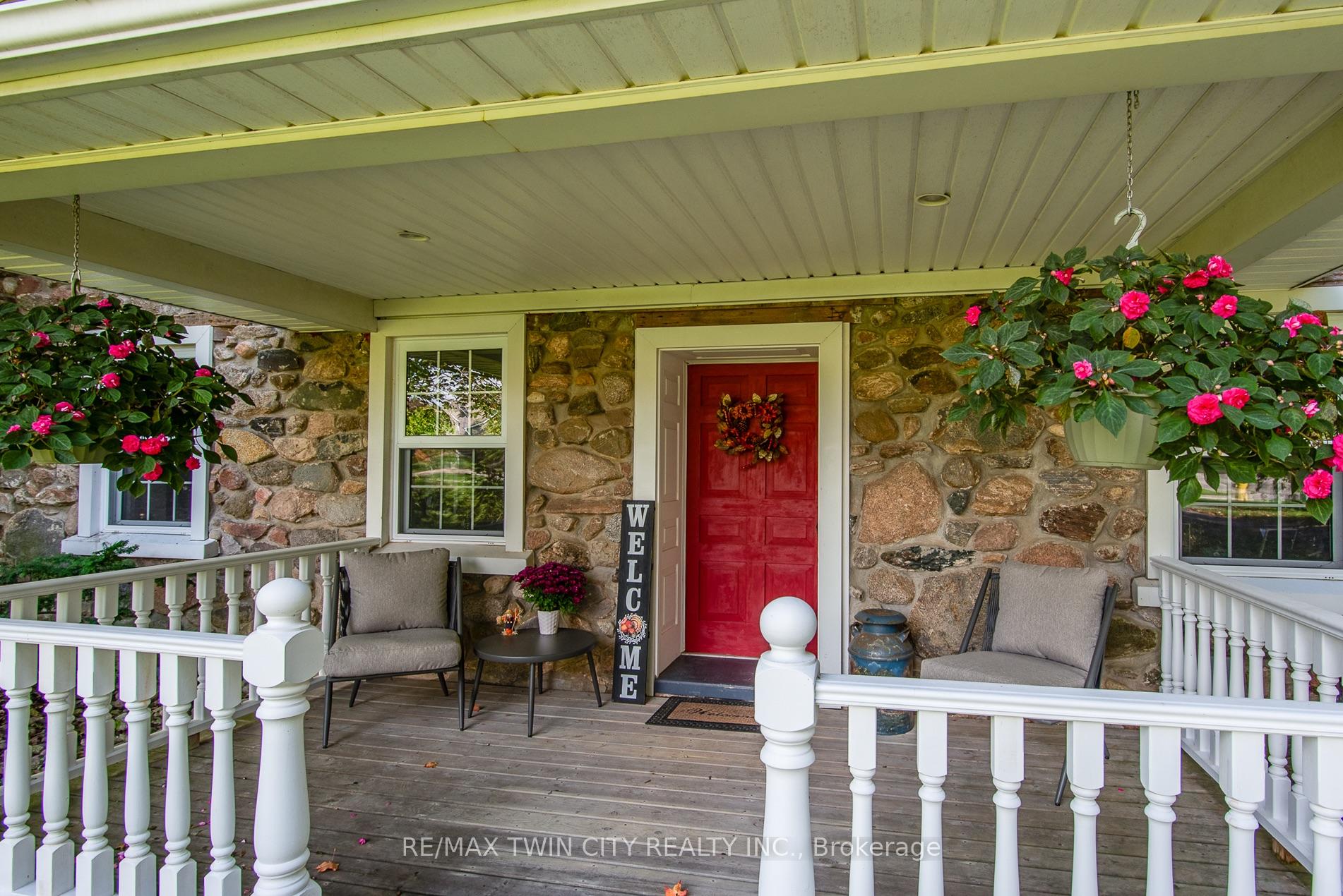 274 Woodridge Drive, Wilmot — photo 4 of 5