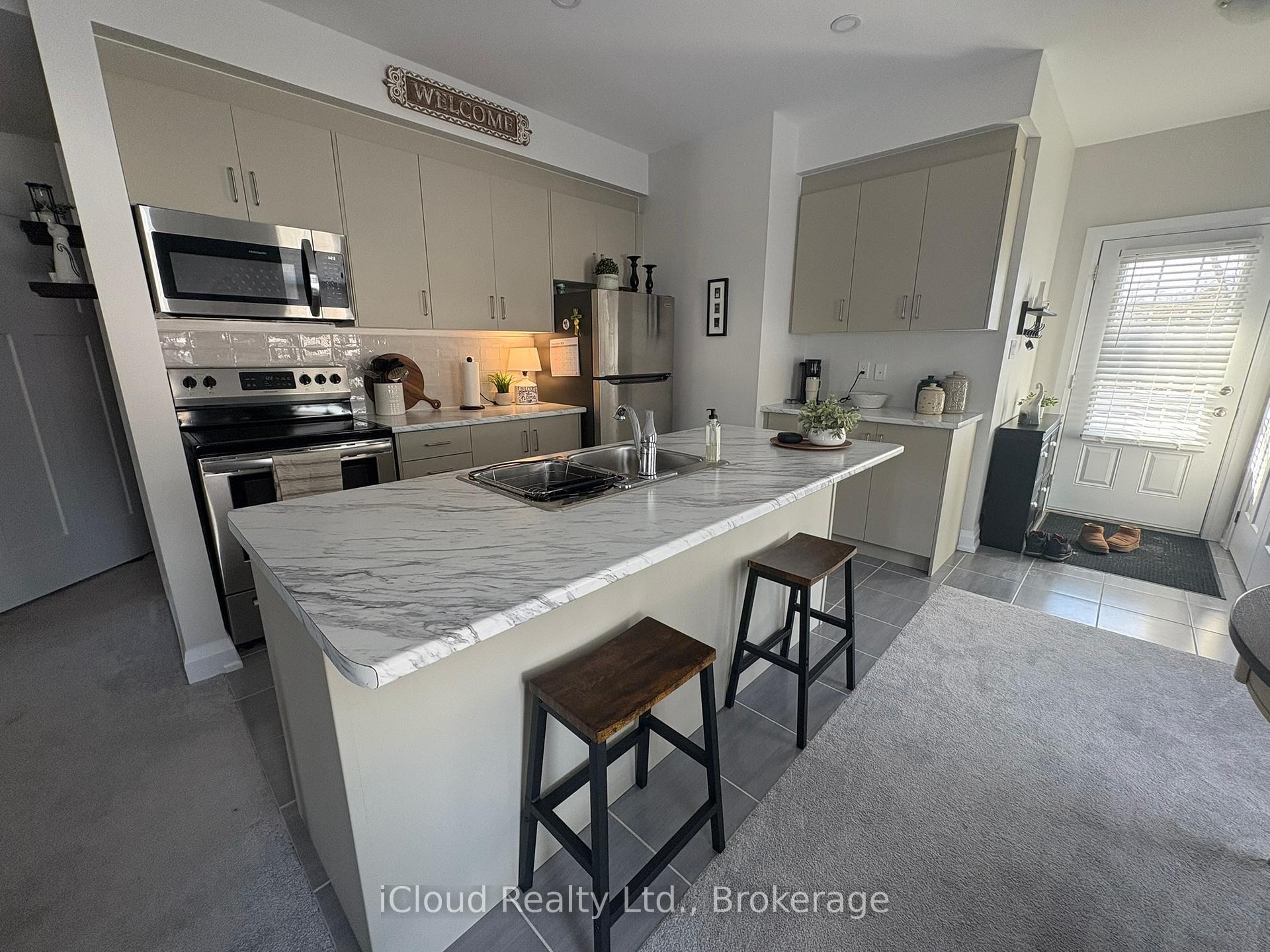 677 Park Road N 18, Brantford — photo 2 of 5