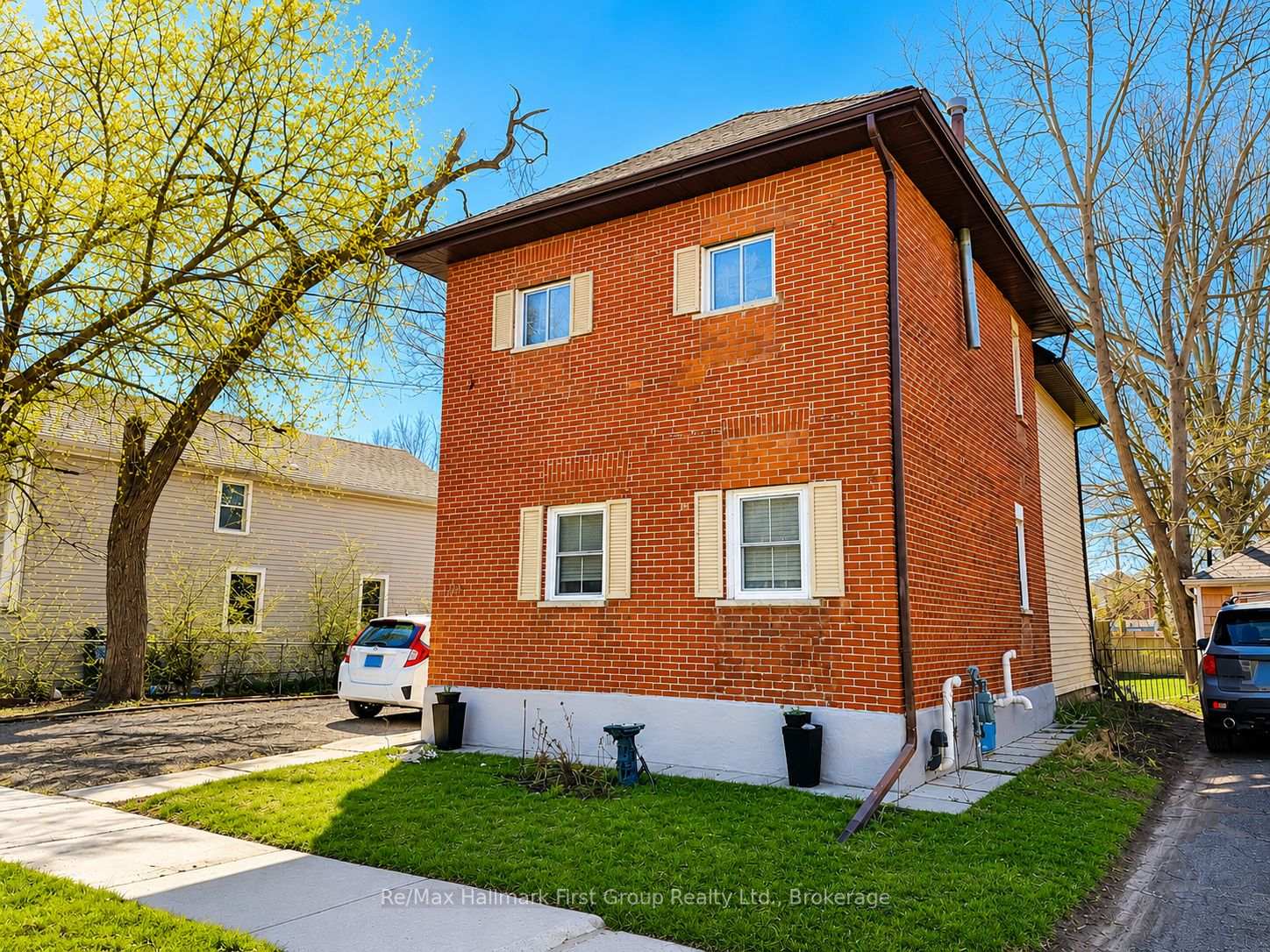 509 Parnell Street Main, Peterborough, ON K9J 4J3 — Peterborough, Ontario