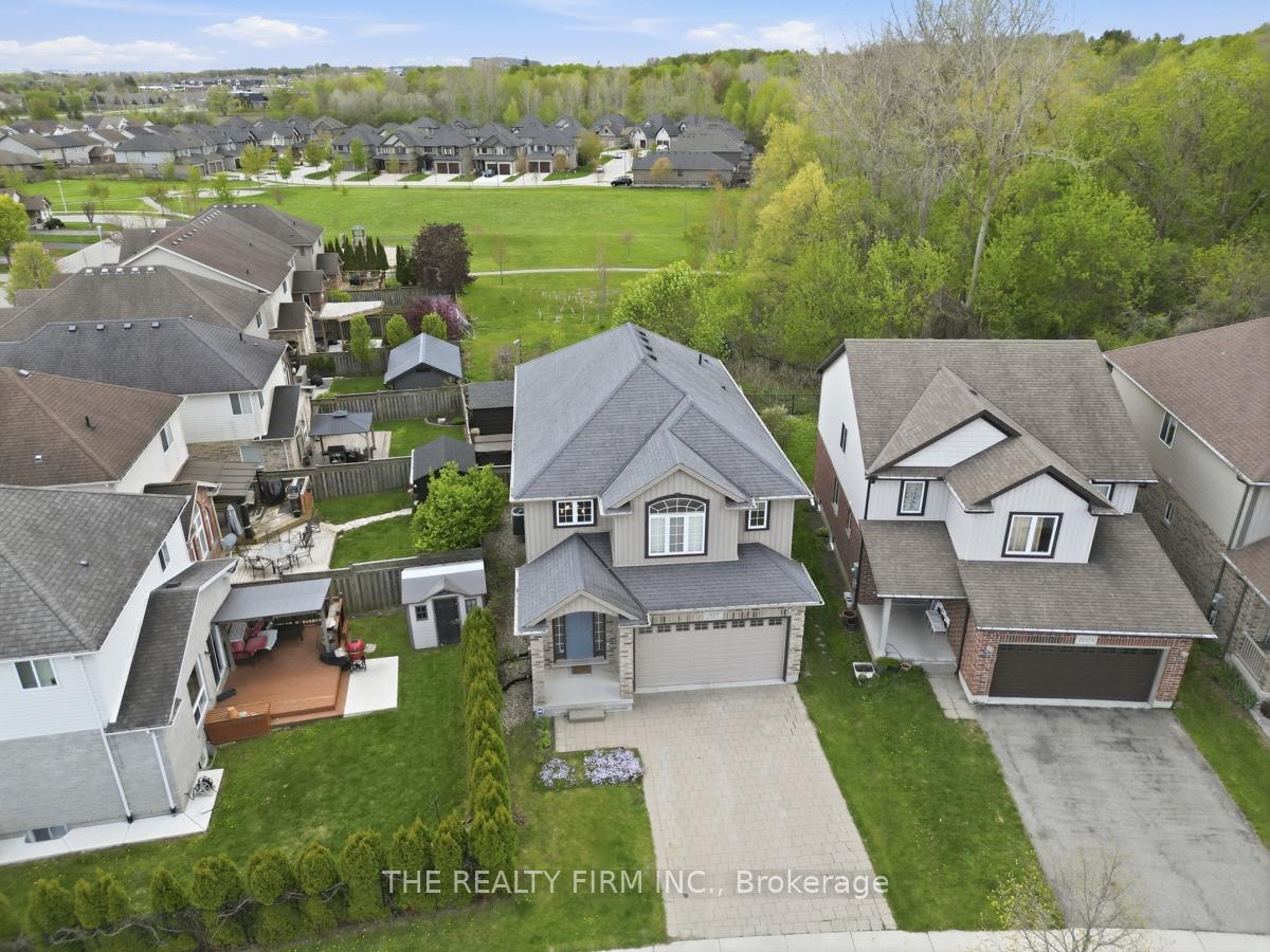 2019 Springridge Drive, London North — photo 2 of 5