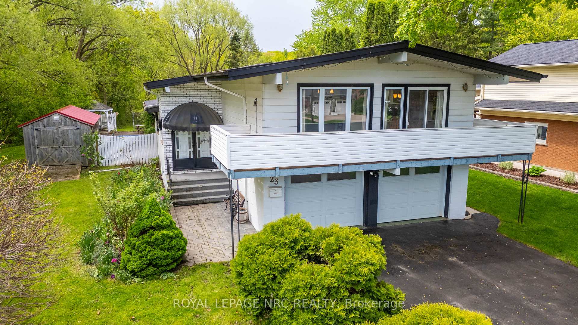 23 Chantler Road, Welland — photo 3 of 5
