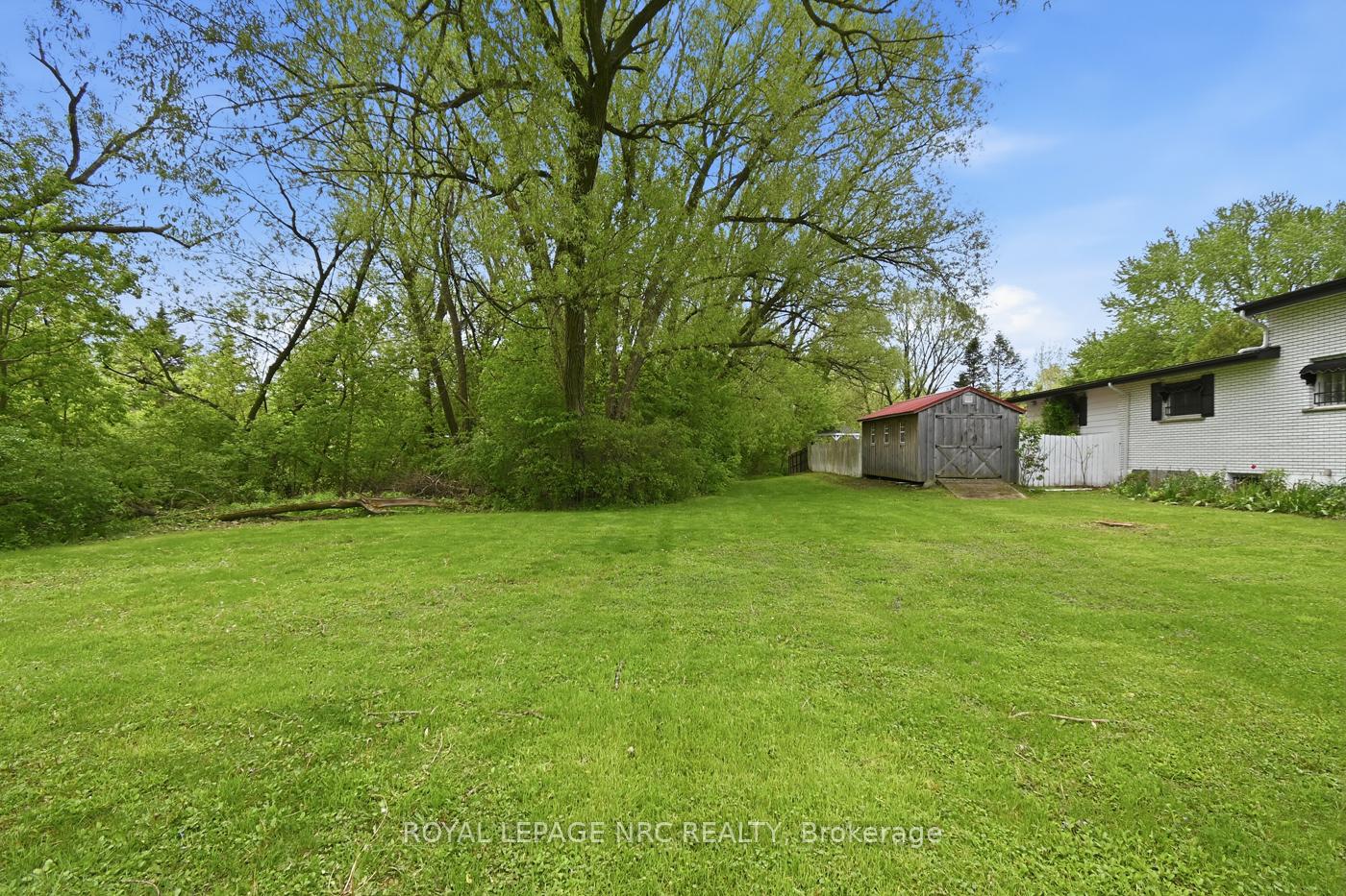 23 Chantler Road, Welland — photo 5 of 5