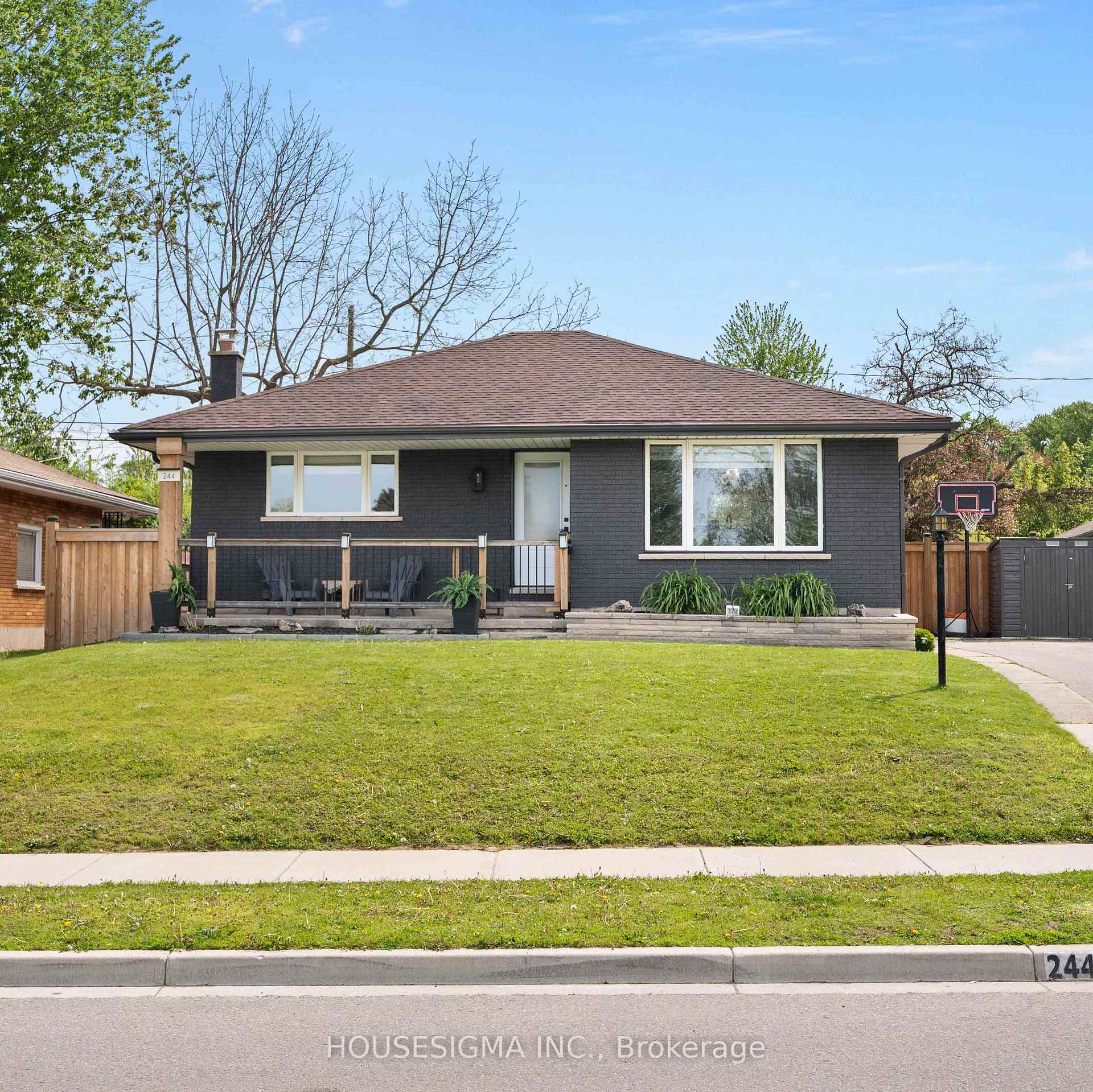 244 Burlington Street, London South, ON N5Z 3W5 — London South, Ontario