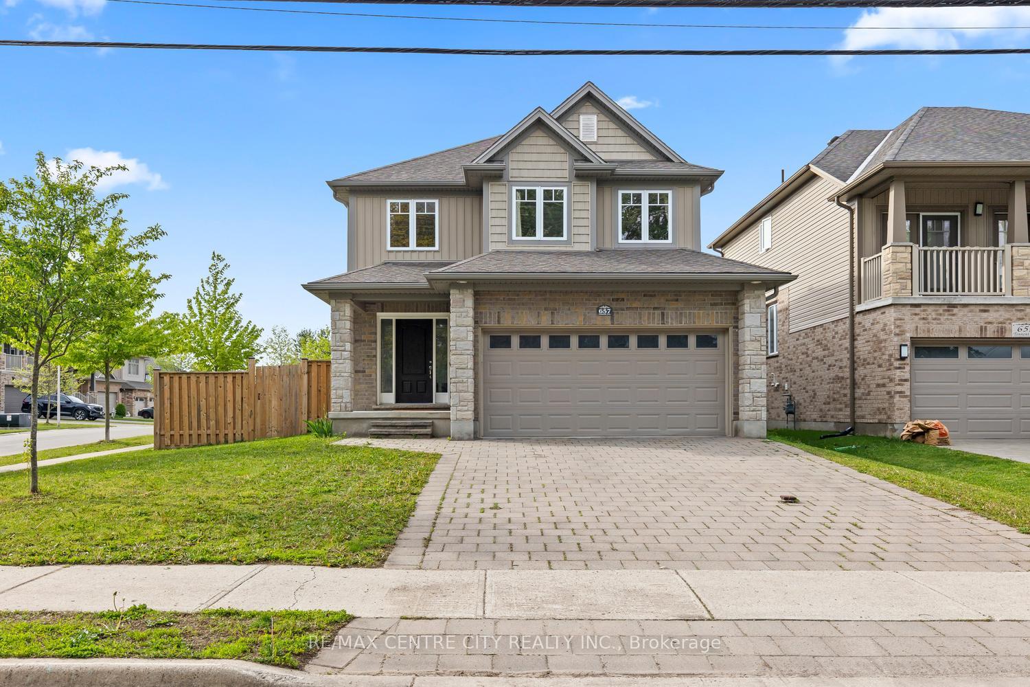 657 Tennent Avenue, London North — photo 2 of 5