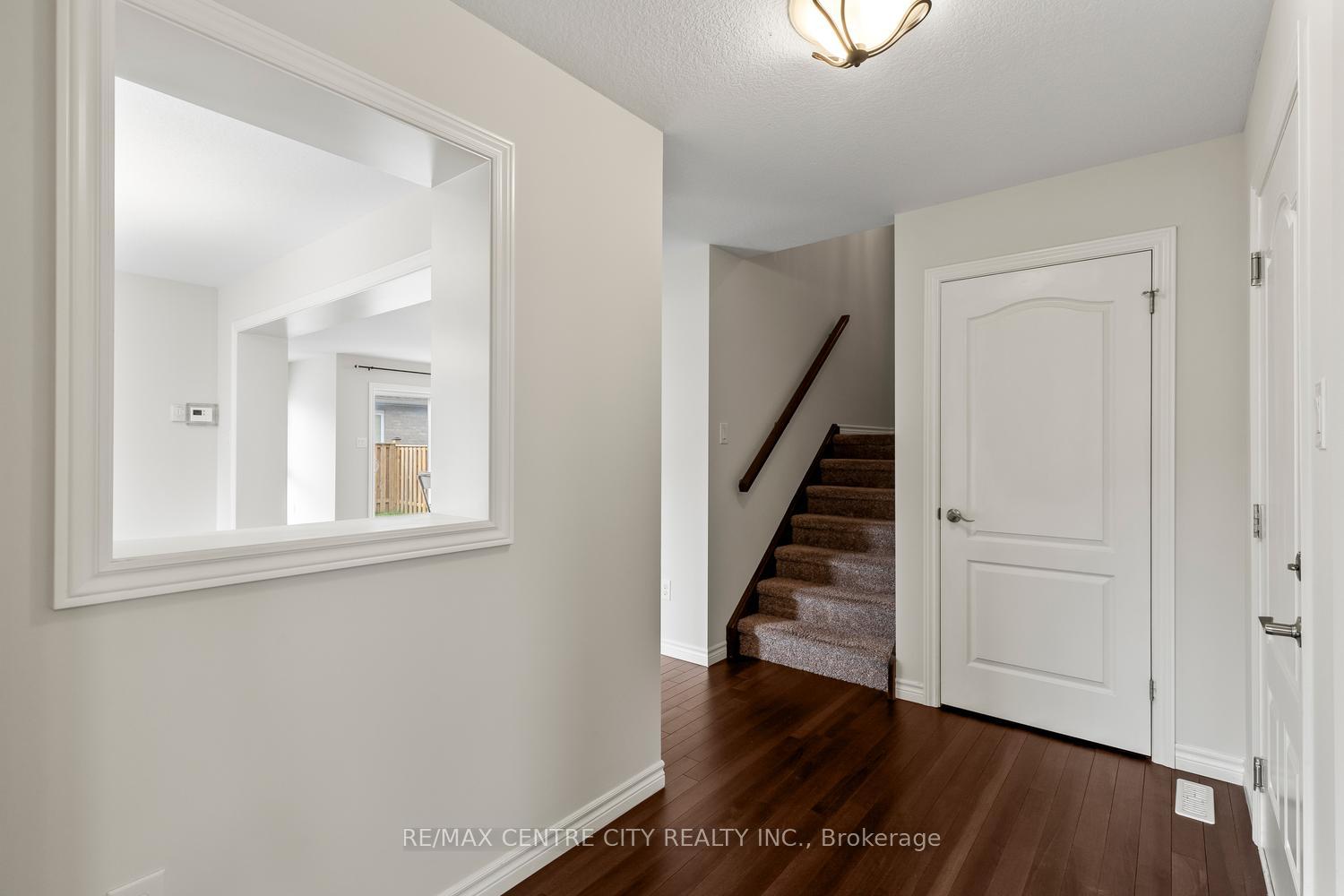 657 Tennent Avenue, London North — photo 5 of 5