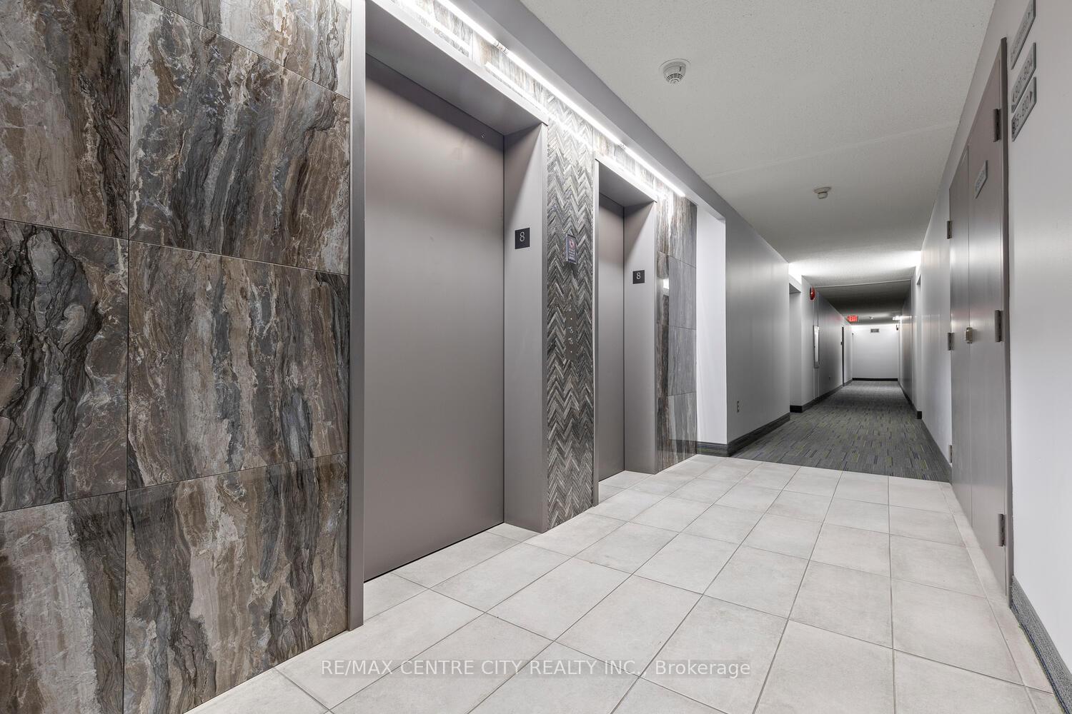 127 Belmont Drive 809, London South — photo 5 of 5