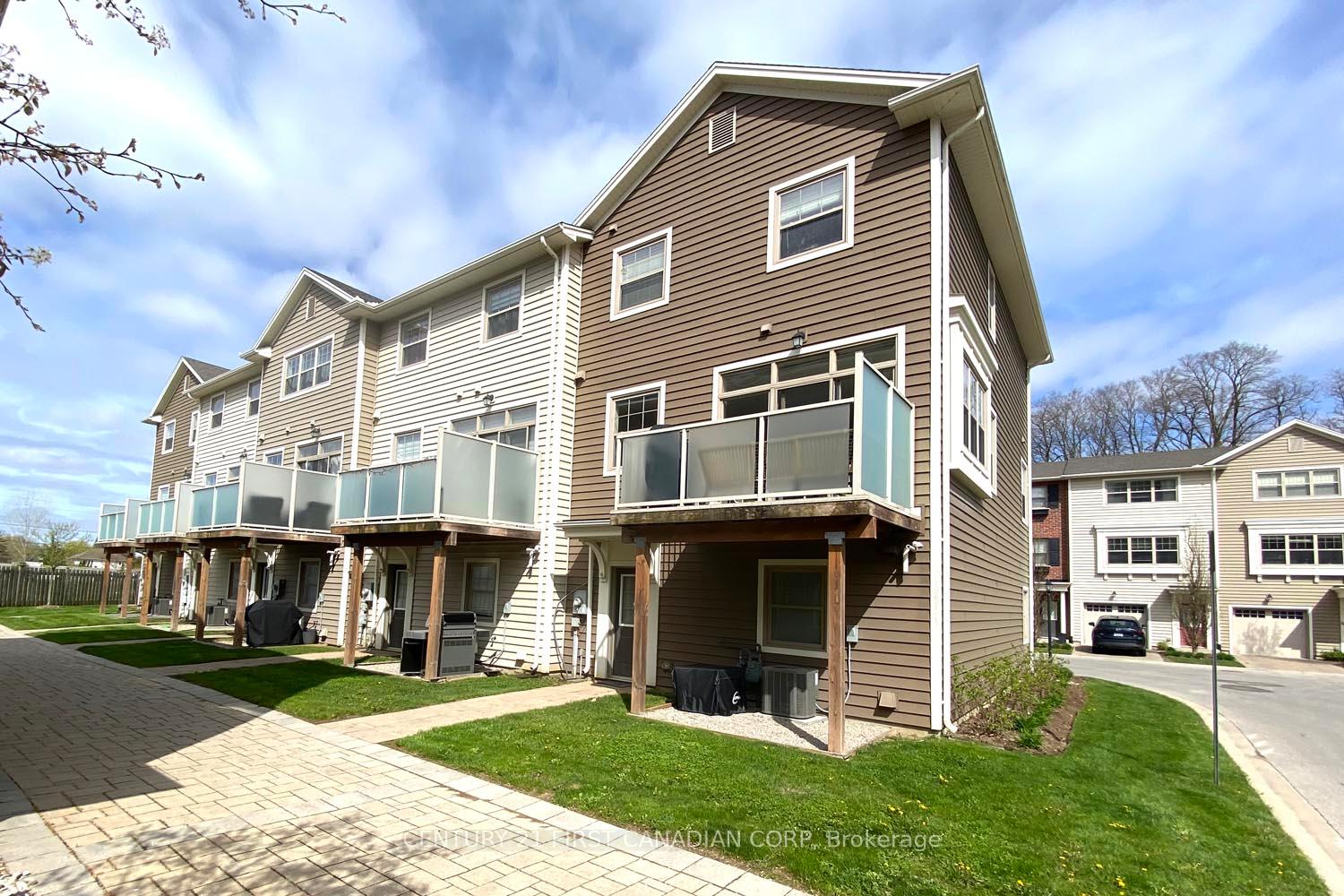 1040 CORONATION Drive 71, London North — photo 3 of 5