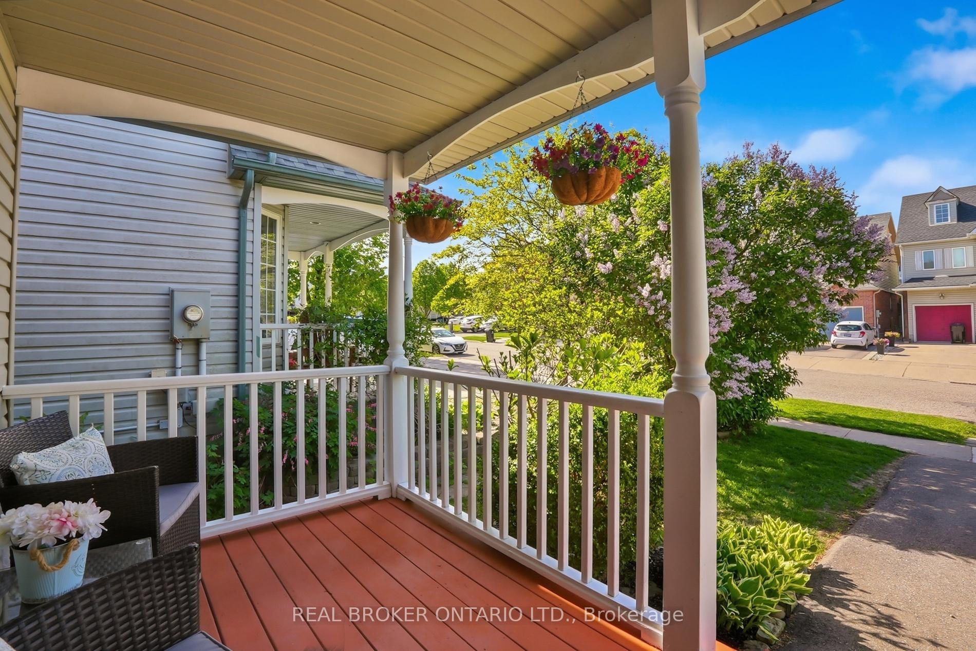 136 Marcy Crescent, Cambridge — photo 4 of 5