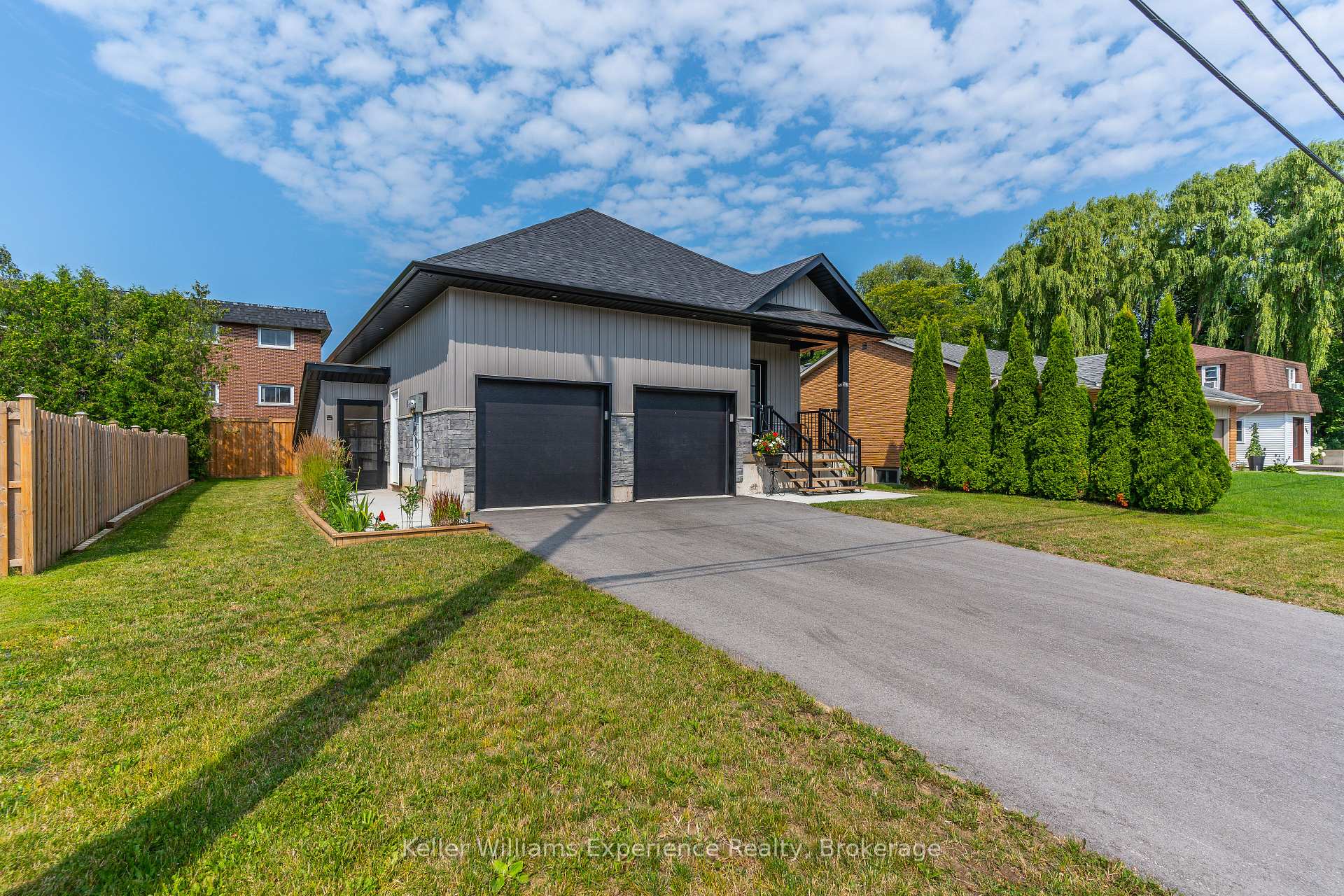 342 Thompson Street, Meaford — photo 2 of 5