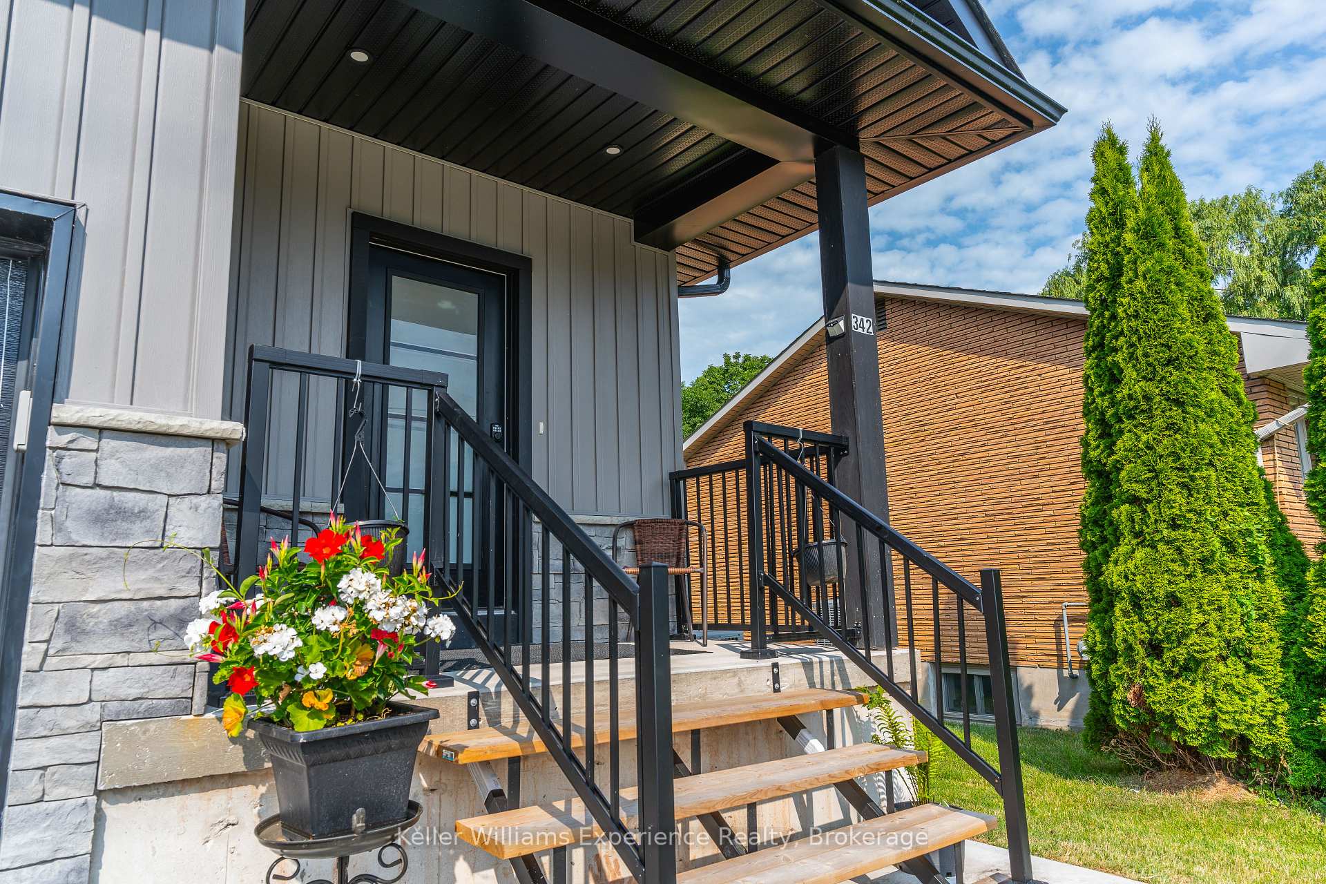 342 Thompson Street, Meaford — photo 3 of 5