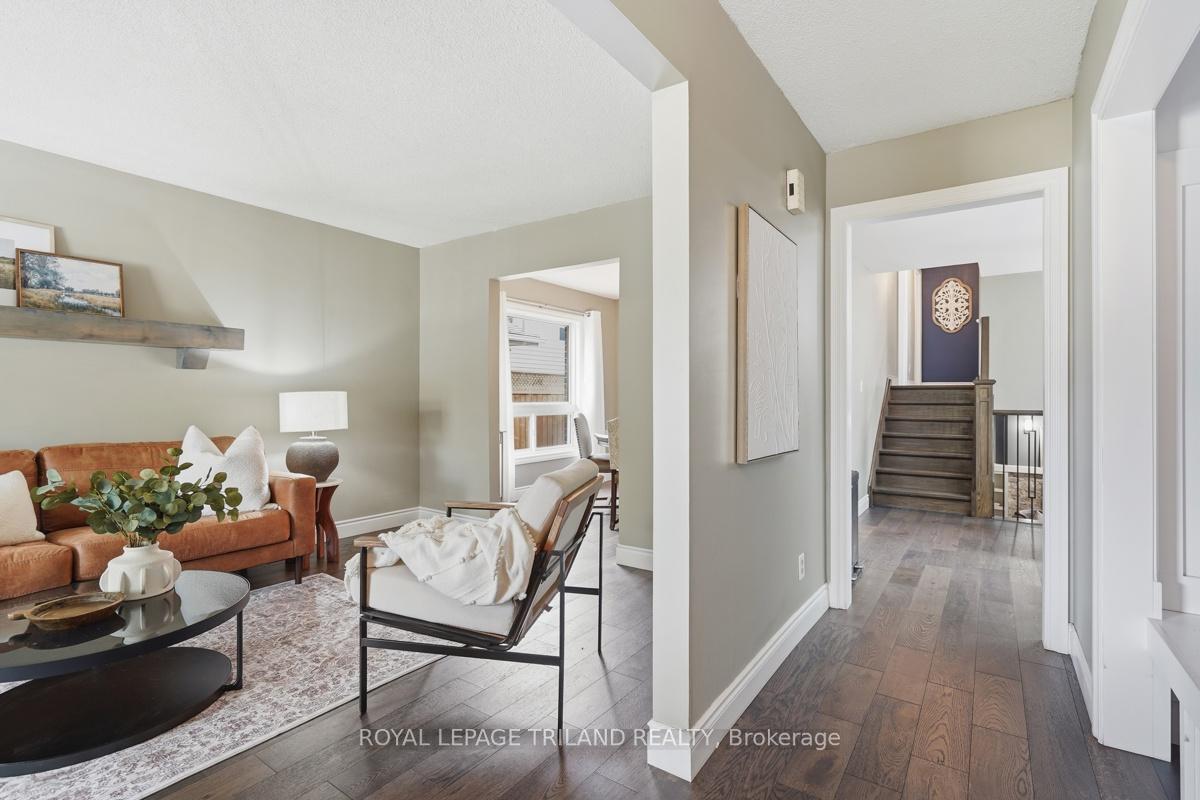 1098 Lawson Road, London North — photo 5 of 5