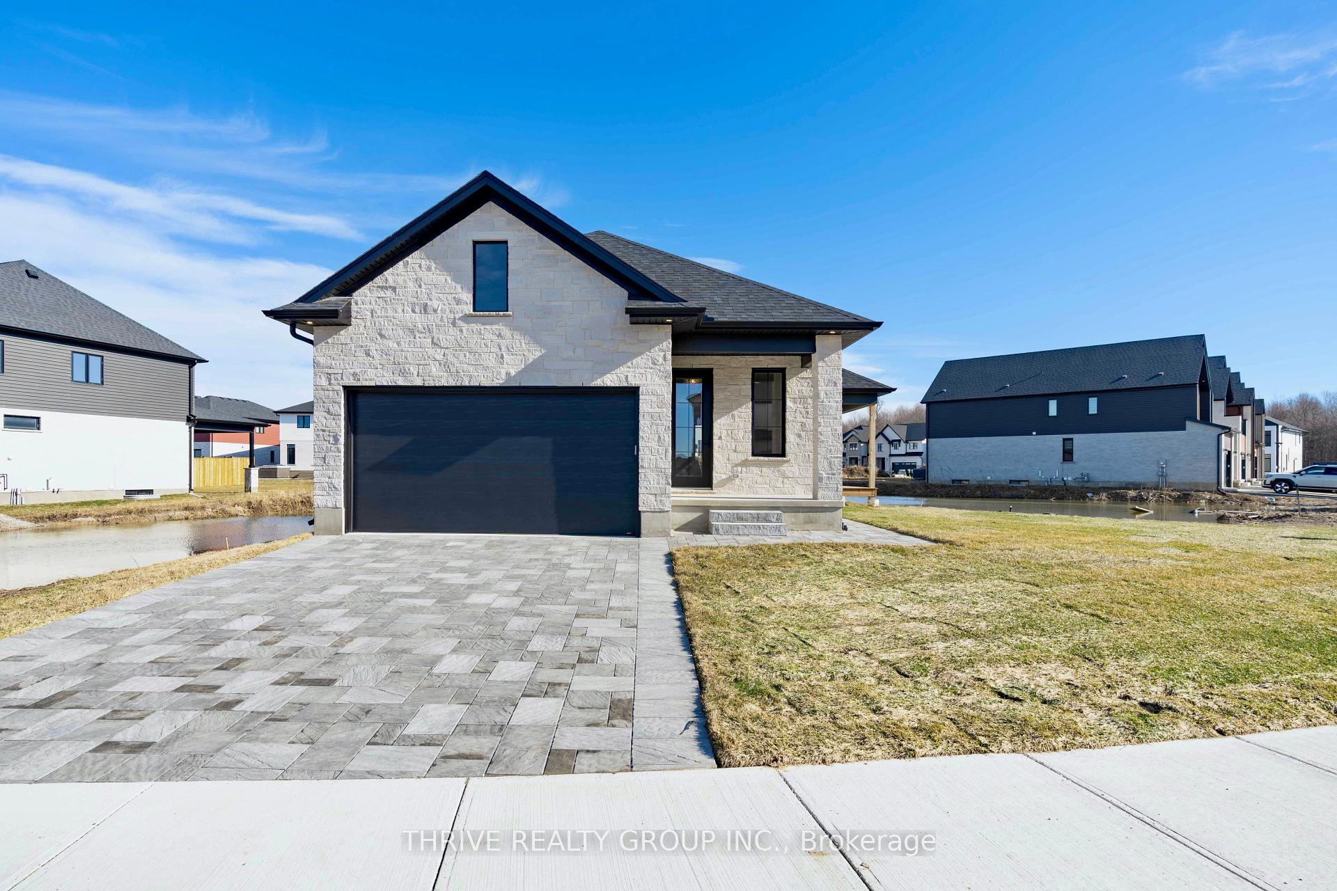 3897 Big Leaf Trail, London South — photo 3 of 5